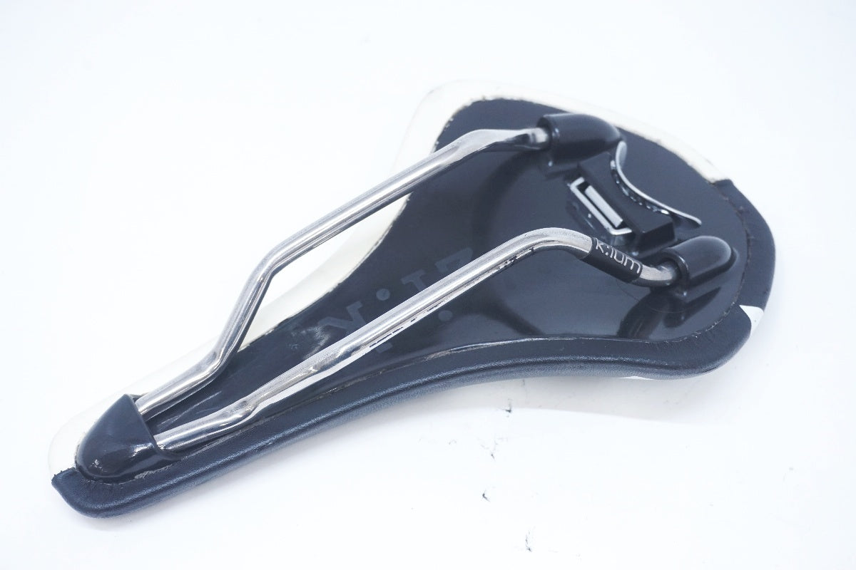 FIZIK 「フィジーク」 ARES KIUMレール サドル / 大阪美原北インター店