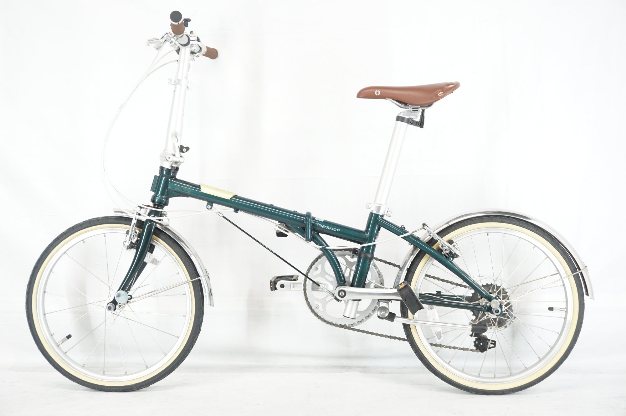 DAHON 「ダホン」 BOARDWALK D7 2022年モデル 20インチ 折り畳み自転車 / 阪急塚口店