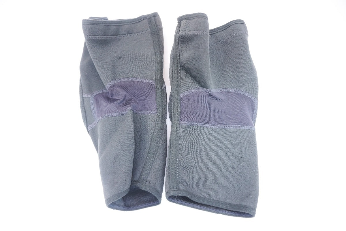 FOX 「フォックス」 MDサイズ ニーパッド / 大阪美原北インター店