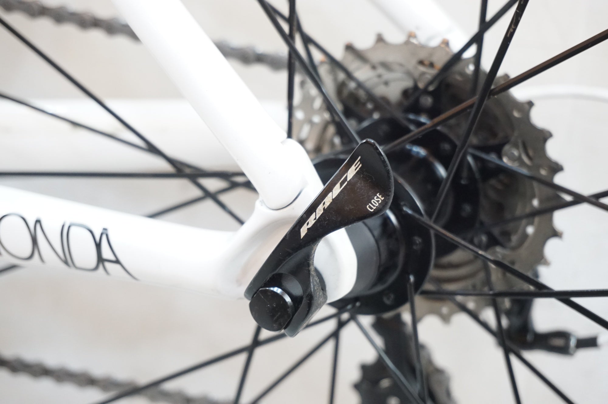 TREK 「トレック」 EMONDA S5 2015年モデル ロードバイク / 浦和ベース