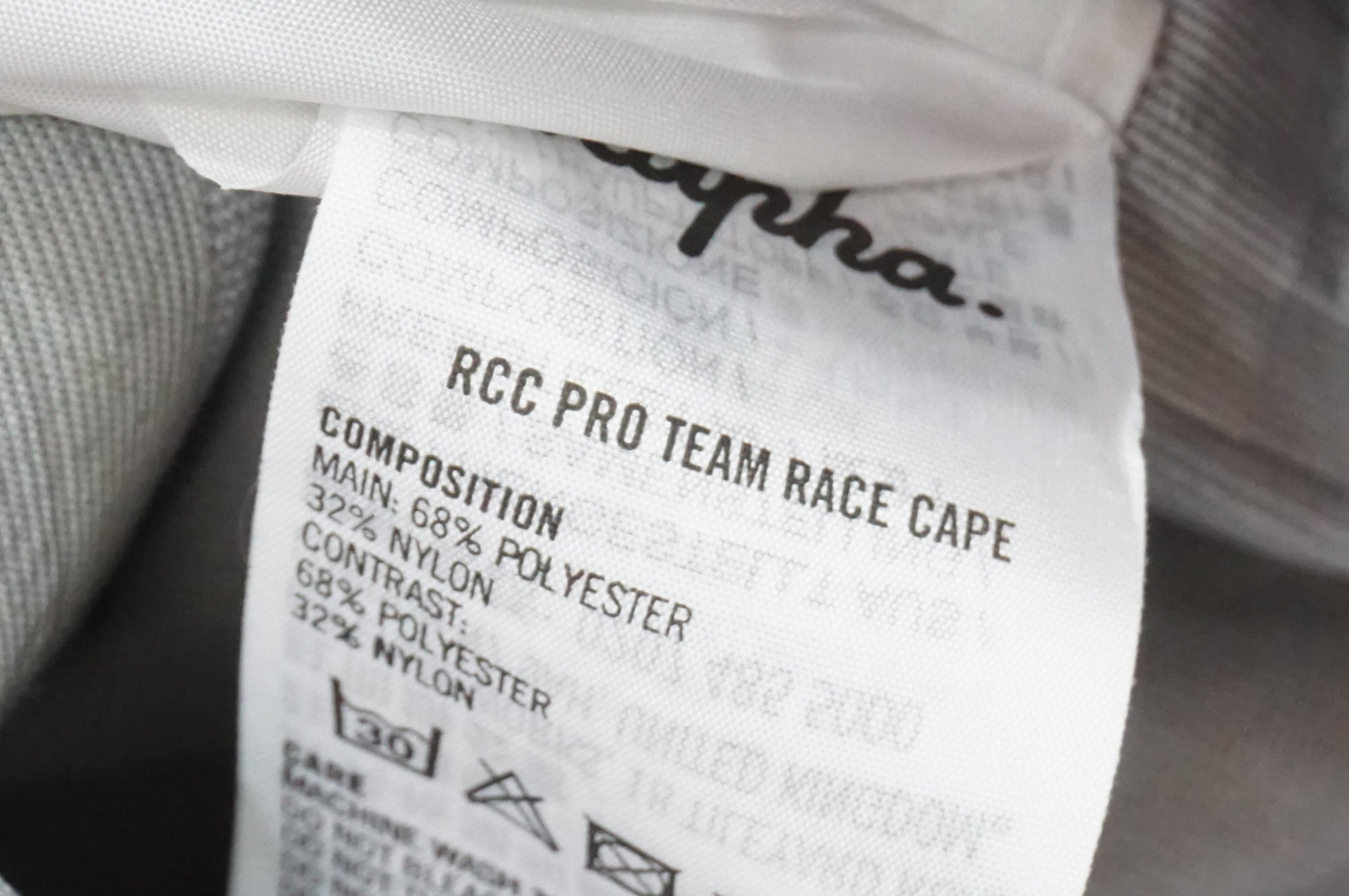 RAPHA 「ラファ」 RCC PRO TEAM RACE CAPE Mサイズ ジャケット / 大宮店