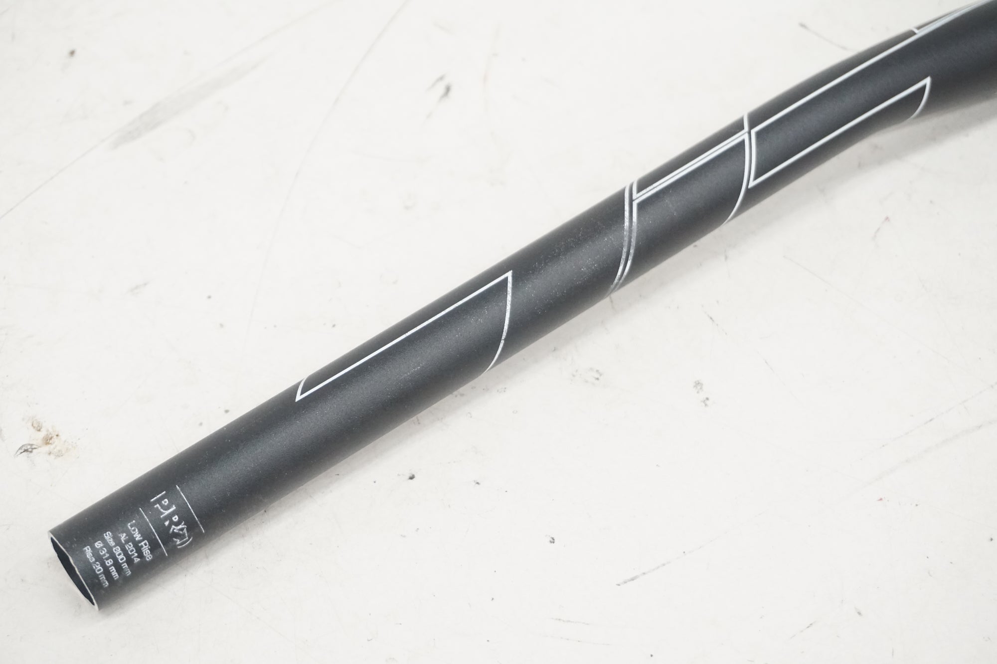 SHIMANO PRO 「シマノプロ」 LT Φ31.8 720mm ハンドル / 大阪美原北インター店
