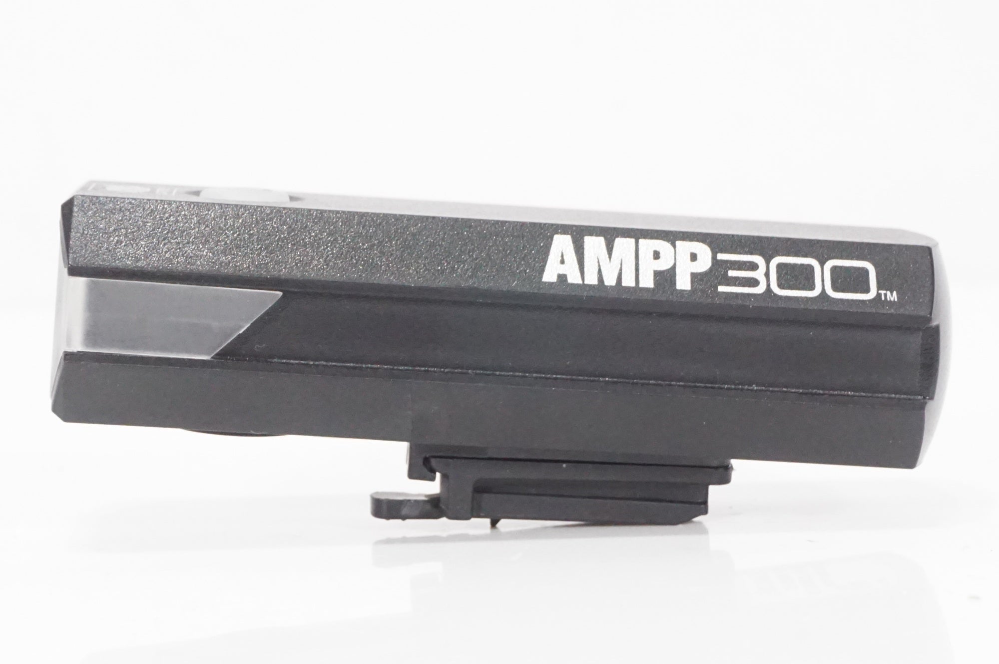 CATEYE 「キャットアイ」 AMPP300 フロントライト / AKIBA店