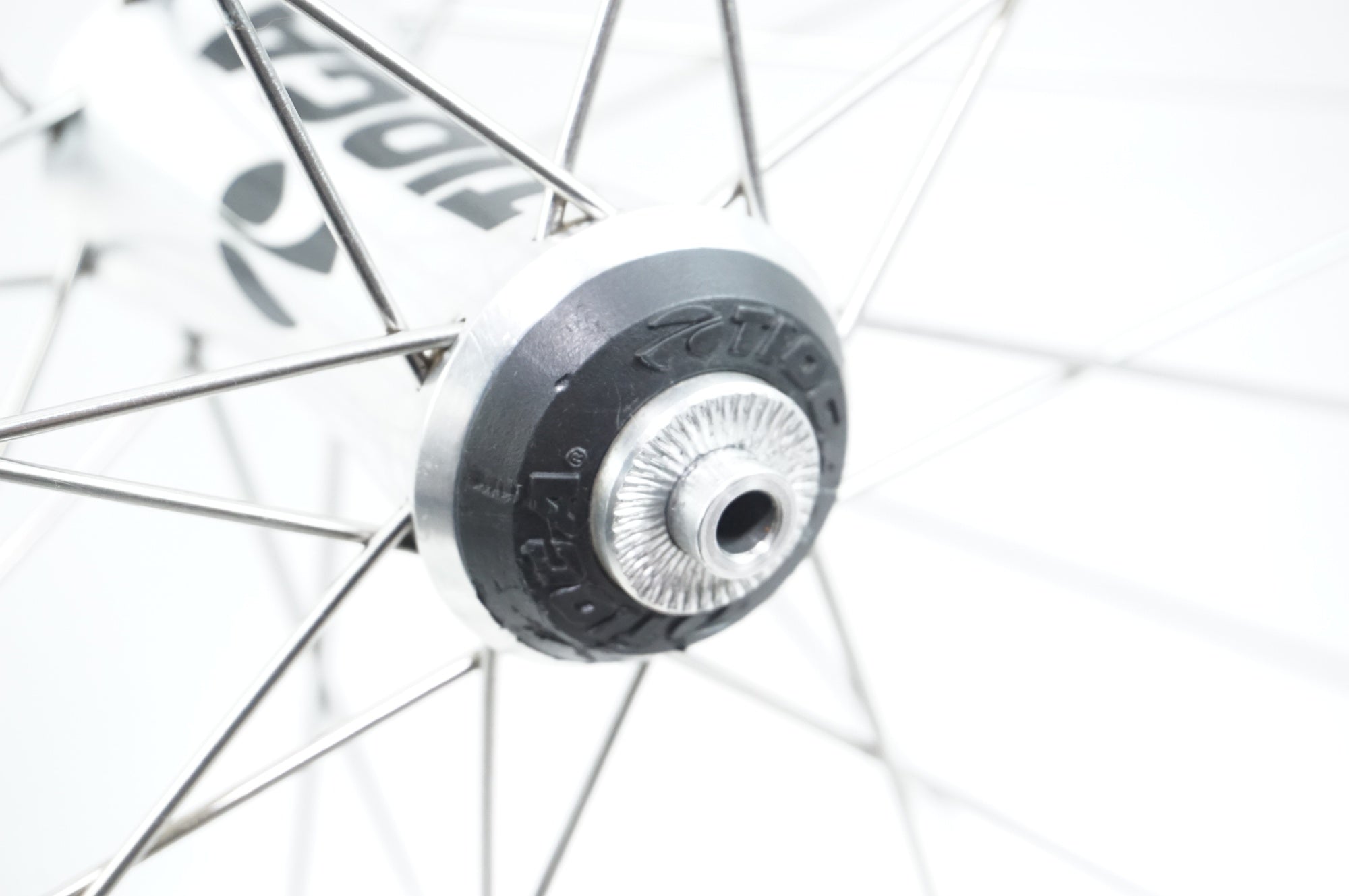 ARAYA TM−810F 26インチ エンド幅 約100/135mm ARAYA 「アラヤ」 TM-840F / TIOGA FRONT SUSPENTION HUB フロント
