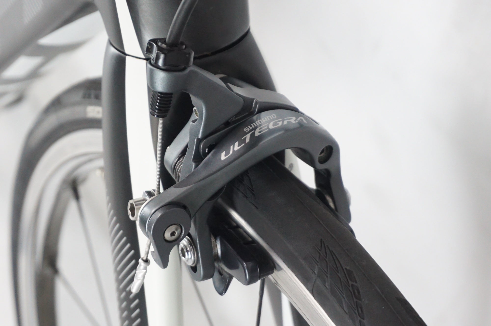 BH 「ビーエイチ」 ULTRALIGHT 105 2015年モデル ロードバイク / 阪急