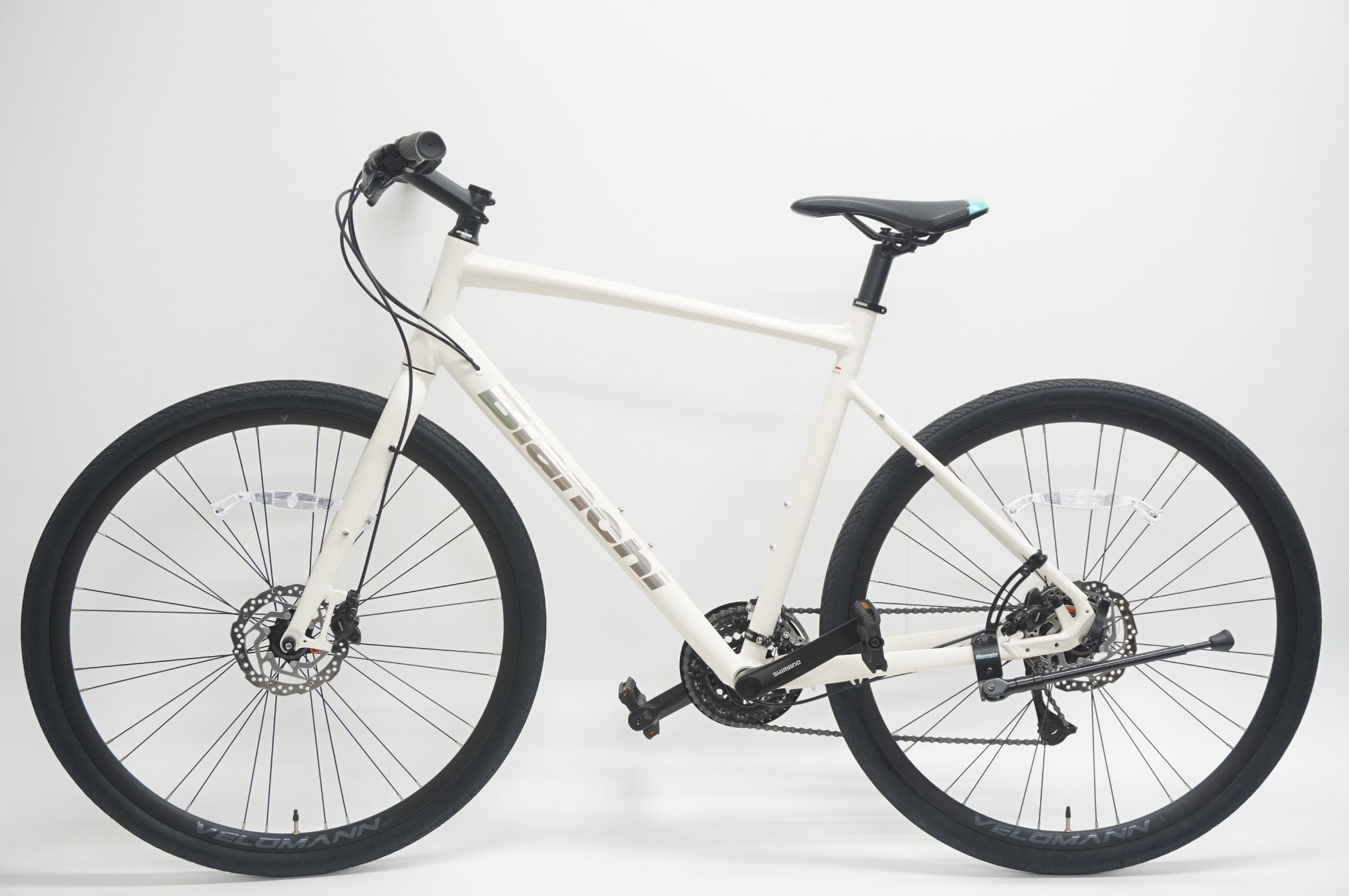 ハ*ツ様 福岡直接取引Bianchi C変速3✖︎8段Size47 発送しません BIANCHI 「ビアンキ」 C SPORT2 DISC 2025年モデル クロスバイク