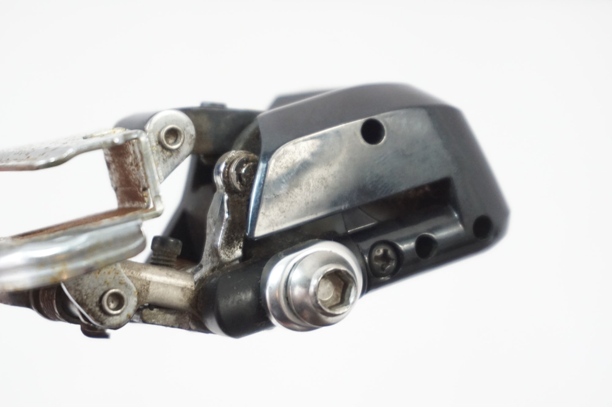 ジャンクSHIMANO「シマノ」FD-6870 フロントディレーラー / 世田谷店