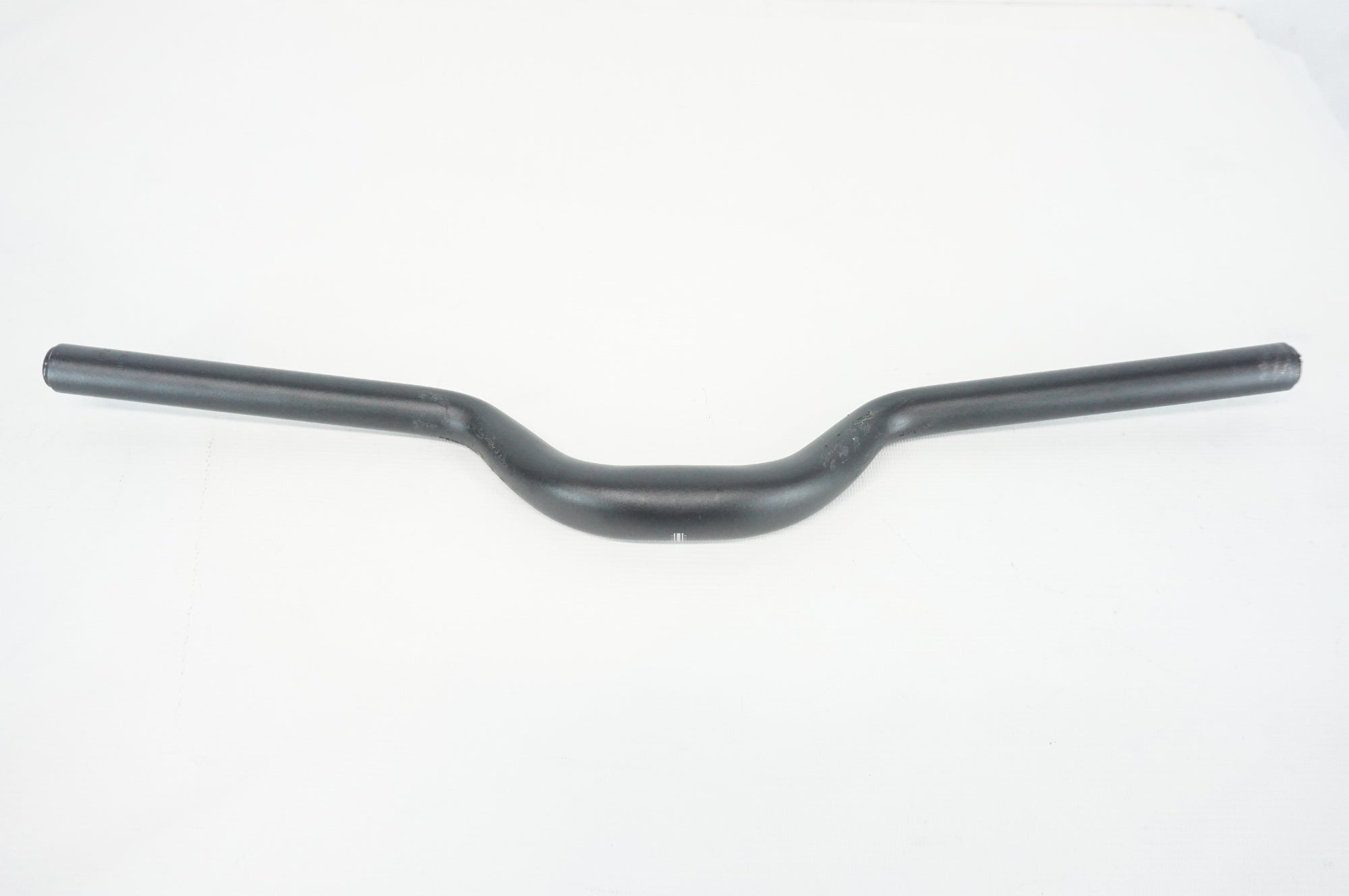 VENO 「ヴェノ」 Φ31.8 550mm セットインライザーハンドルバー / 阪急