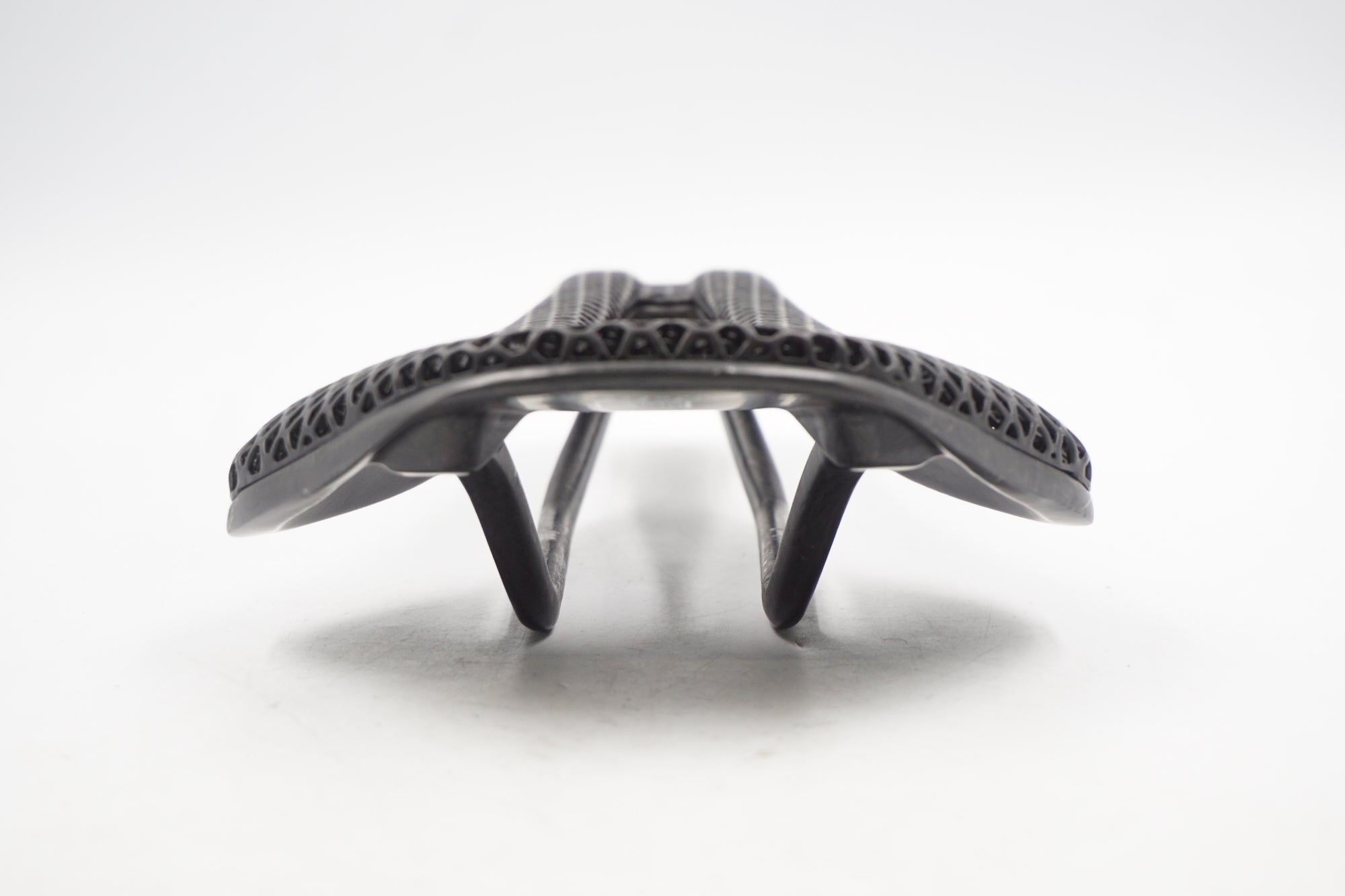 RYET 「リーエト」 AIRCODE 3D サドル / 奈良店