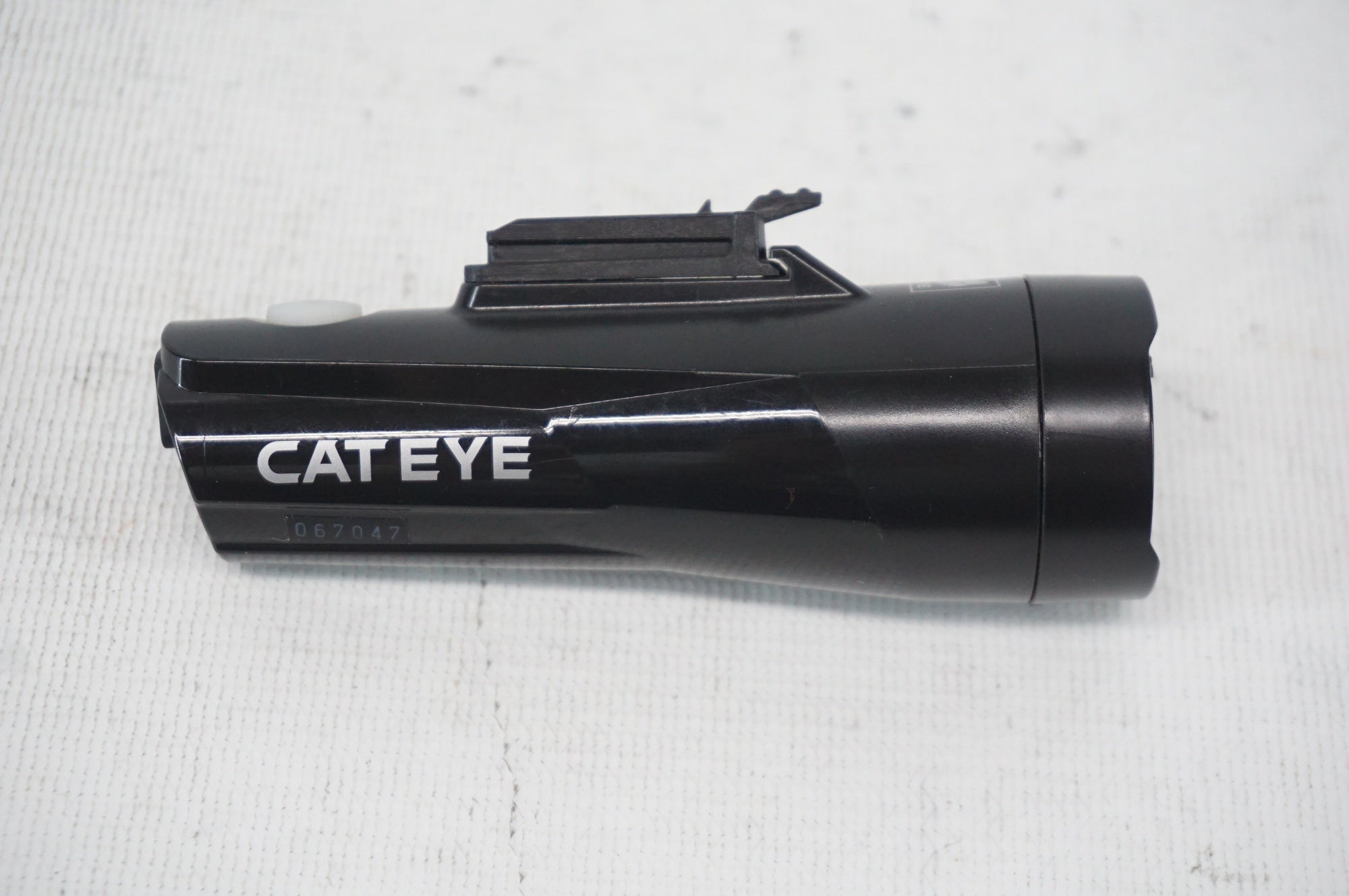 CATEYE 「キャットアイ」HL-EL551RC フロントライト / 阪急塚口店