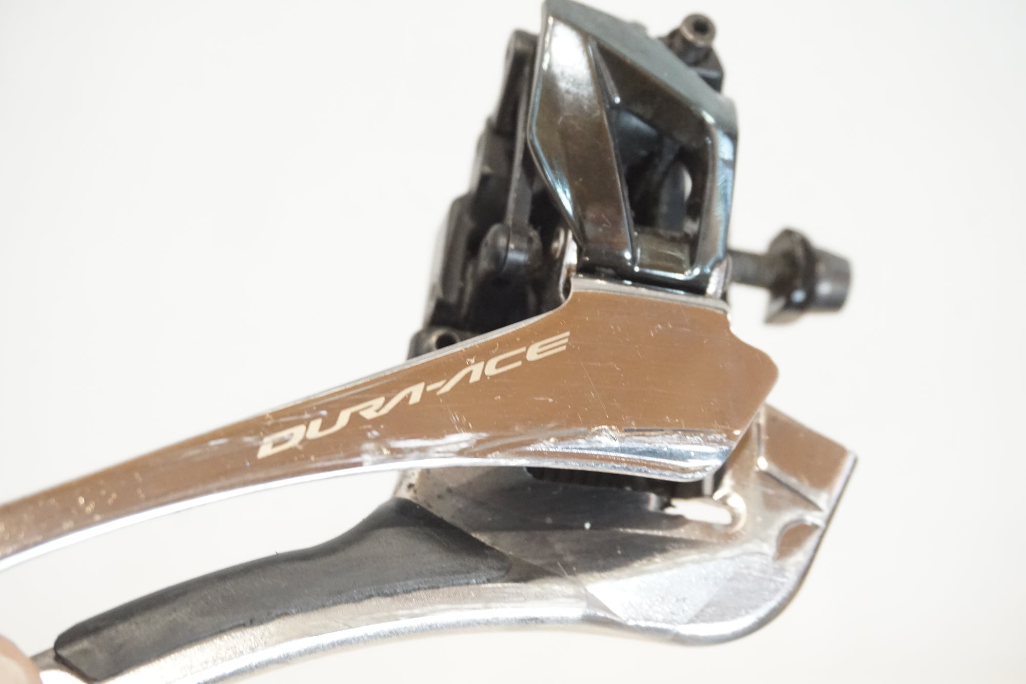 SHIMANO 「シマノ」 DURA-ACE FD-9100 フロントディレイラー / 横浜