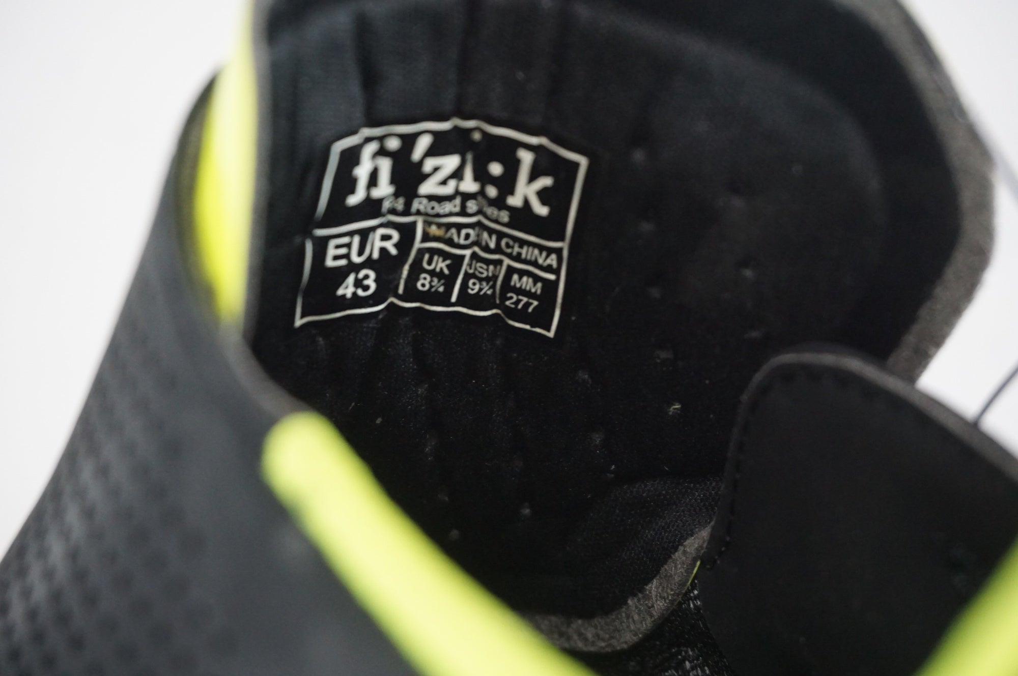 FIZIK 「フィジーク」 R4 ROAD SHOES 27.7cm シューズ / 阪急塚口店
