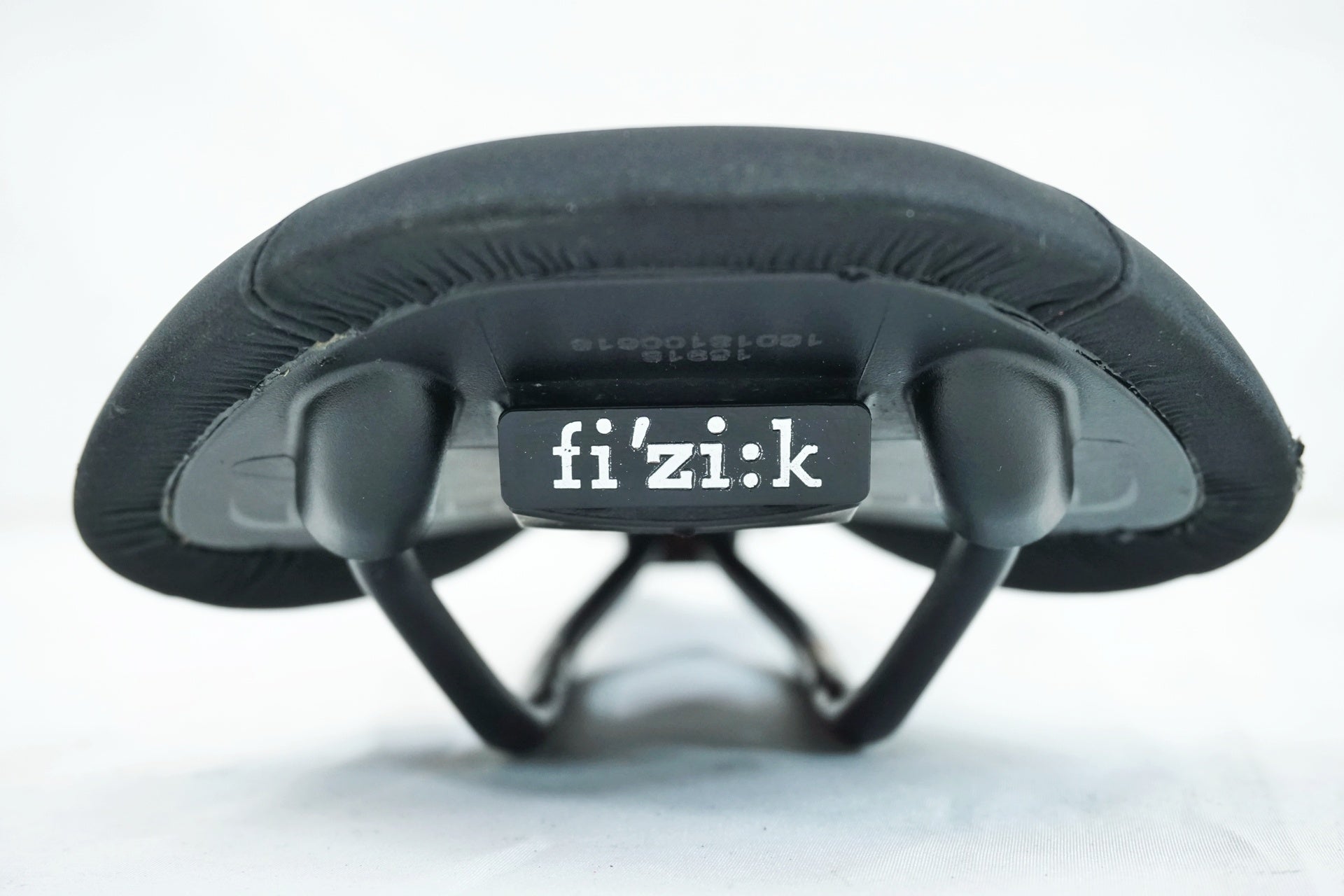 FIZIK 「フィジーク」 ANTARES R7 サドル / 有明ガーデン店