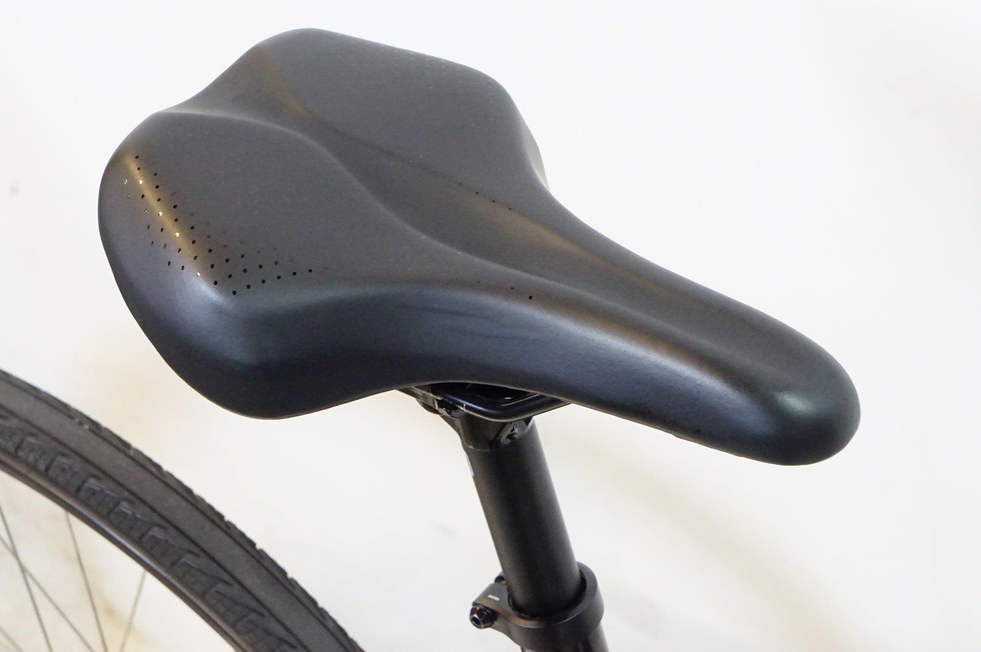 TREK 「トレック」 FX 1 DISC (GEN 3) 2023年モデル クロス