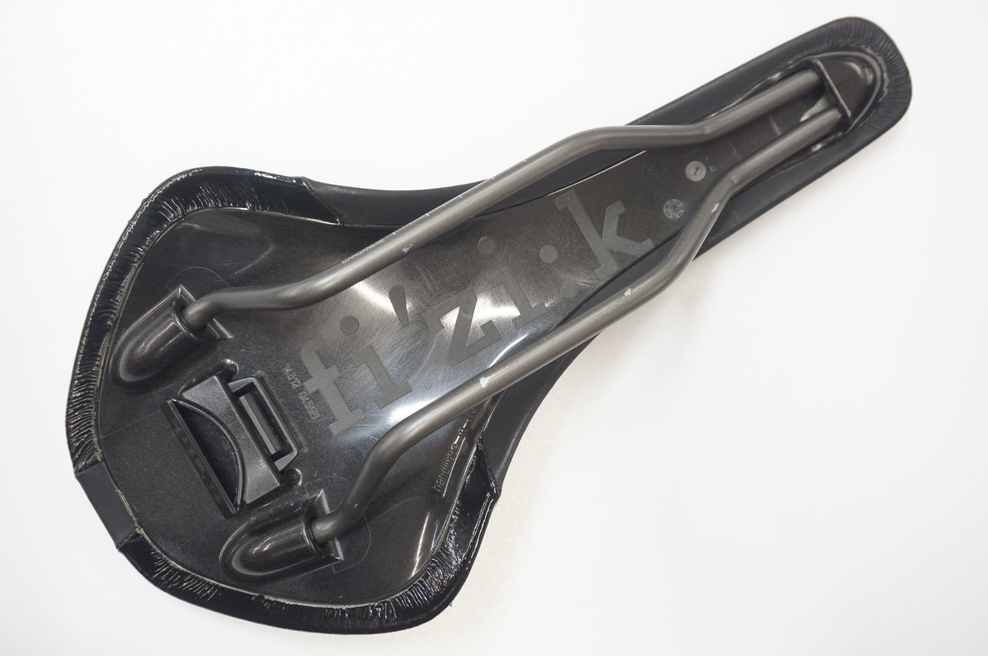FIZIK 「フィジーク」 ANTARES MANGANESE サドル / 福岡店