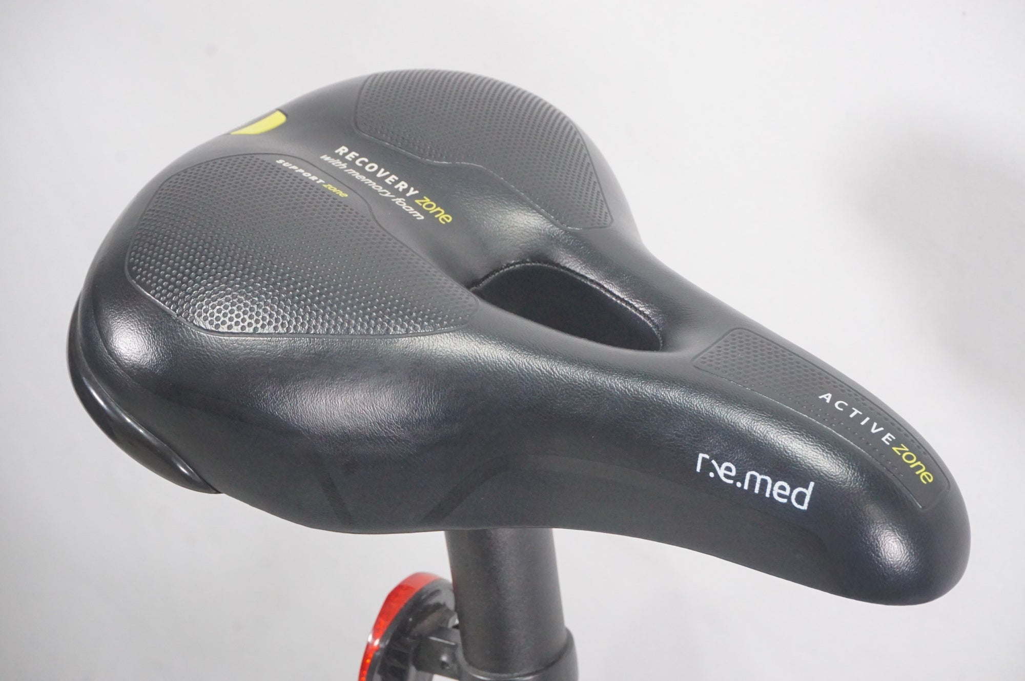 BENELLI 「ベネリ」 MINI FOLD 16 PUPULER+ 2023年モデル 16インチ 電動アシスト / AKIBA店