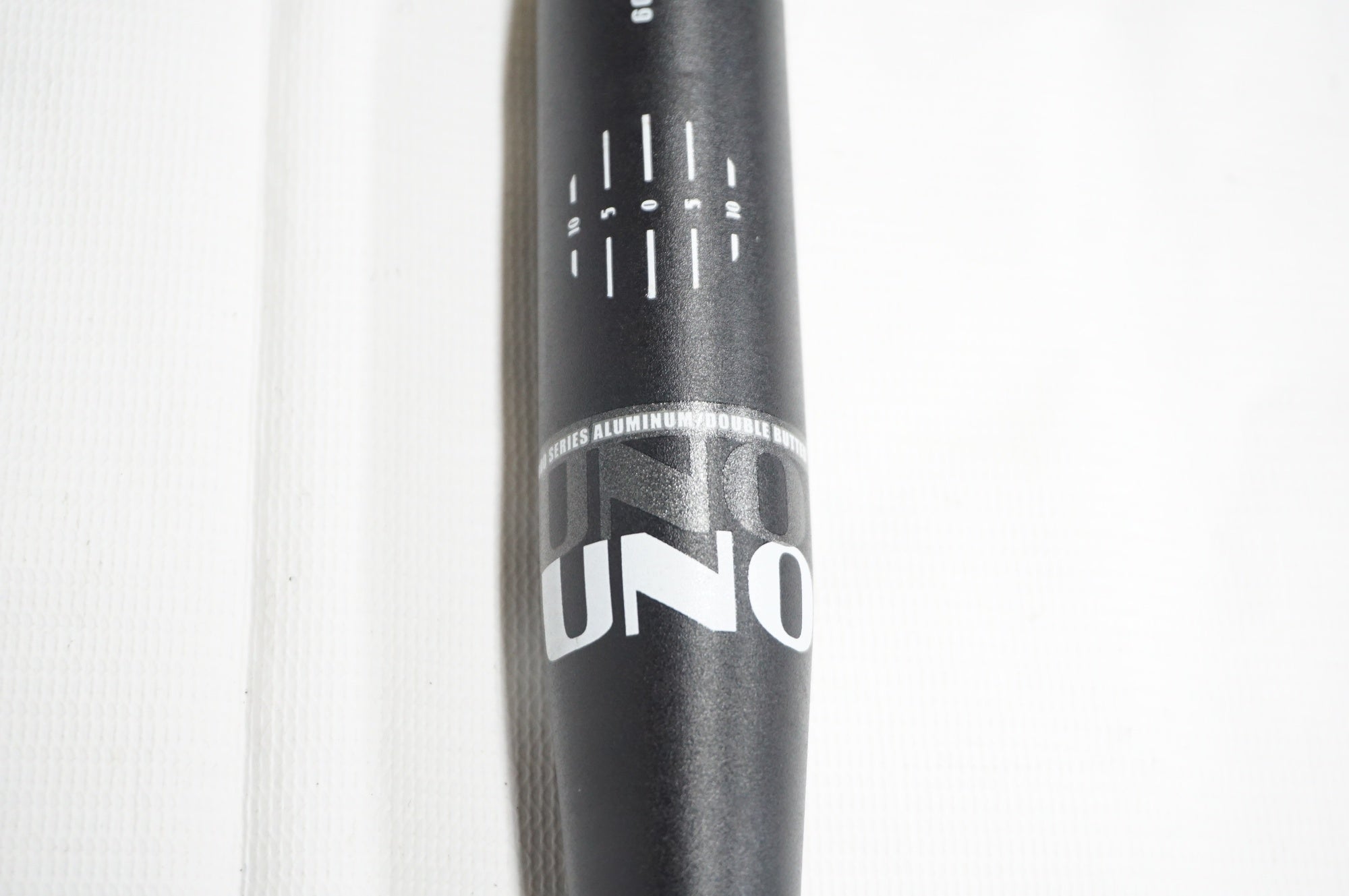 UNO 「ウノ」 Φ31.8 400mm ハンドル / 阪急塚口店