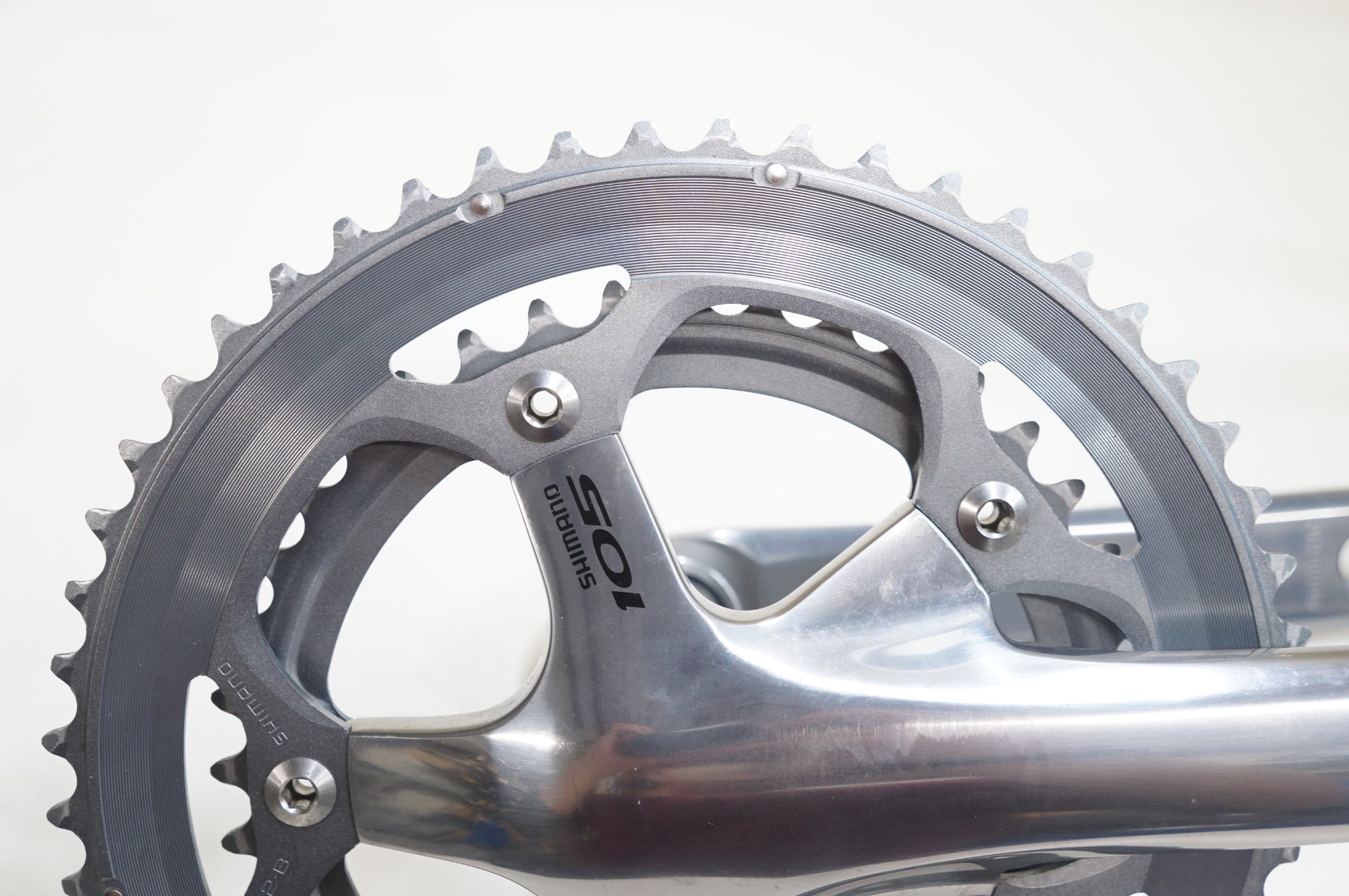 SHIMANO 「シマノ」 105 FC-5600 165mm 52-39T クランクセット / 大宮