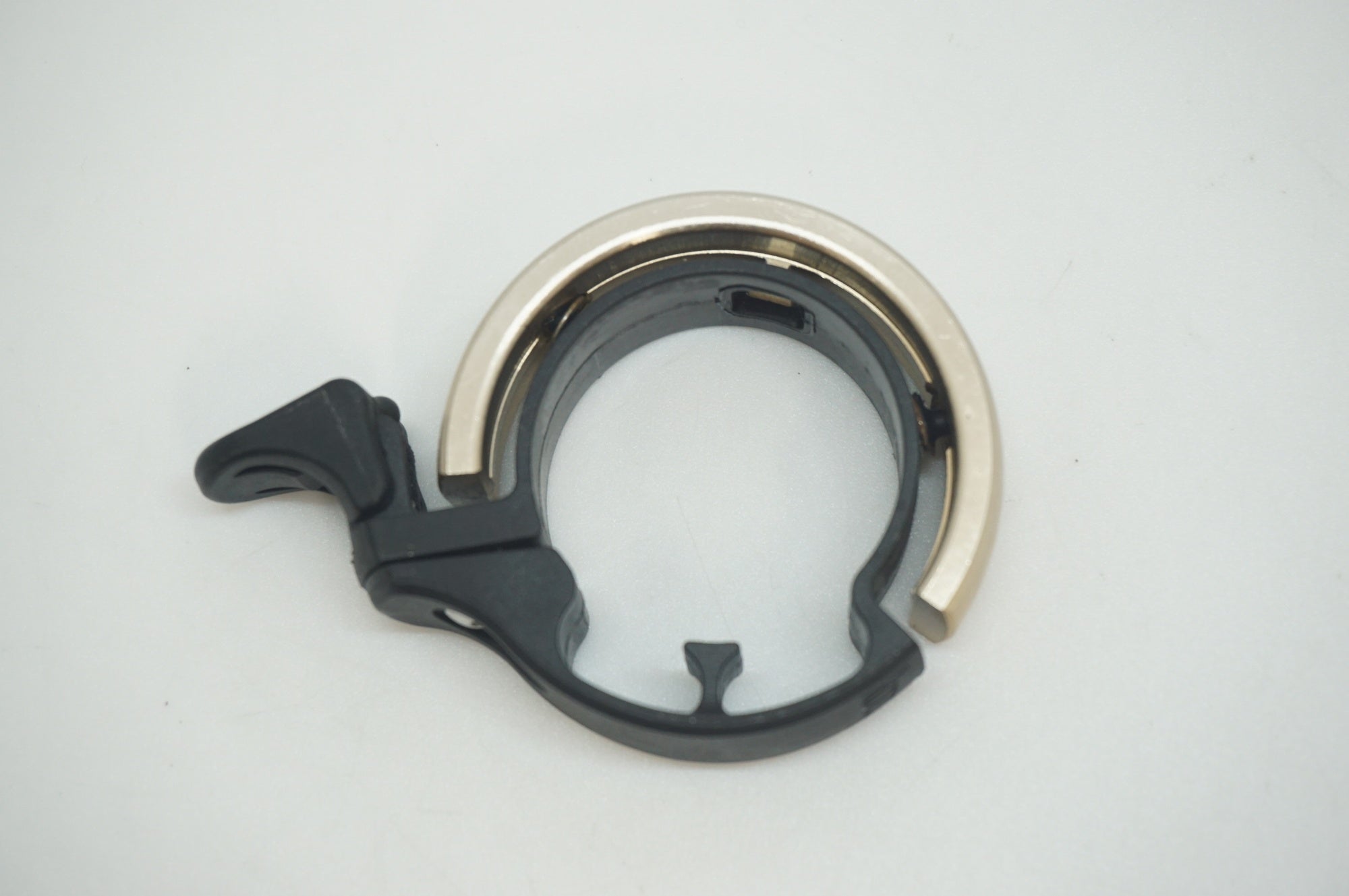 KNOG 「ノグ」 OI ベル / 福岡店