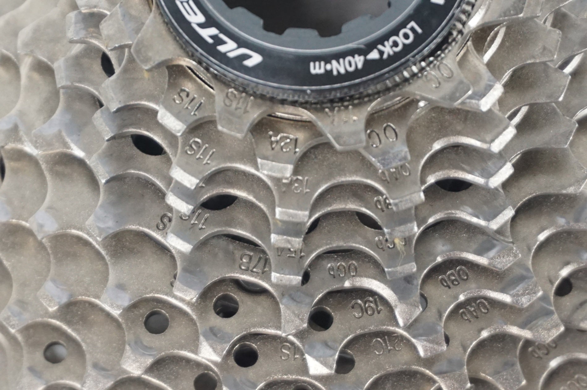 SHIMANO 「シマノ」 ULTEGRA CS-6800 11-28T スプロケット