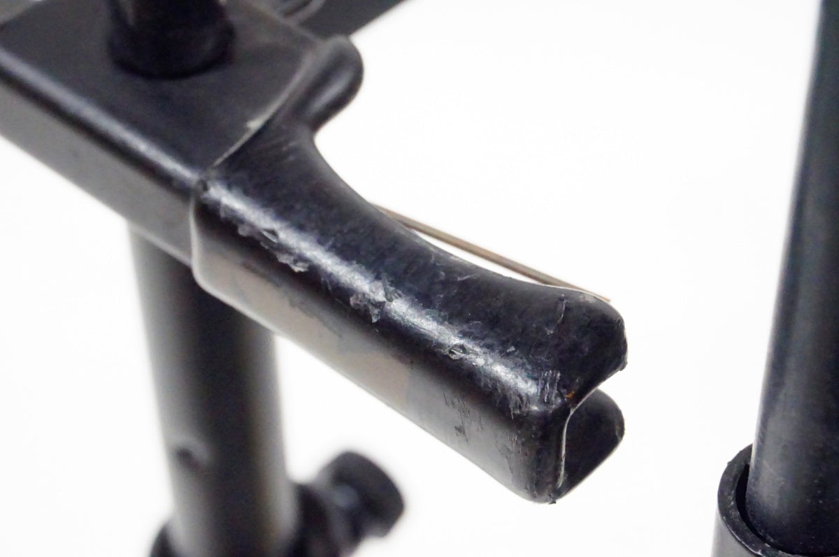 IWA 「イワ」 A01V ディスプレイスタンド / 名古屋大須店