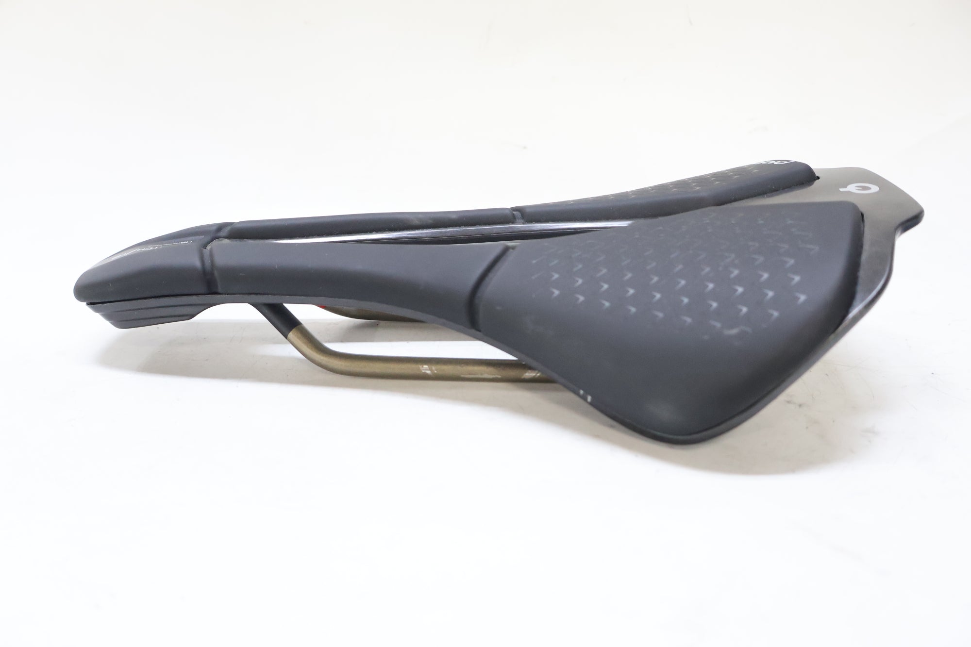 PROLOGO 「プロロゴ」 SCRATCH MS TiroX サドル / 高知店