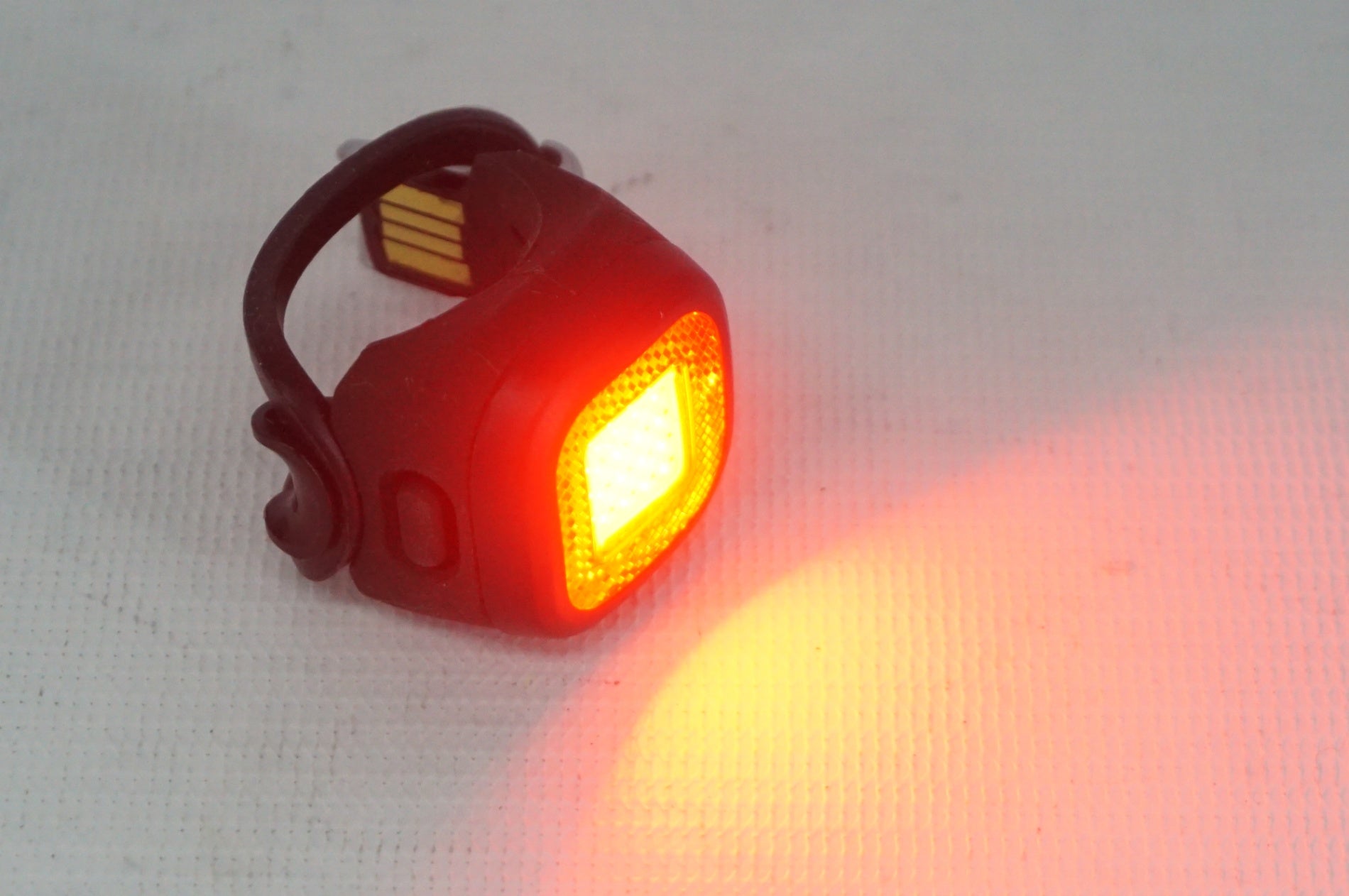 Knog 「ノグ」 Blinder Mini Chippy リアライト / 阪急塚口店