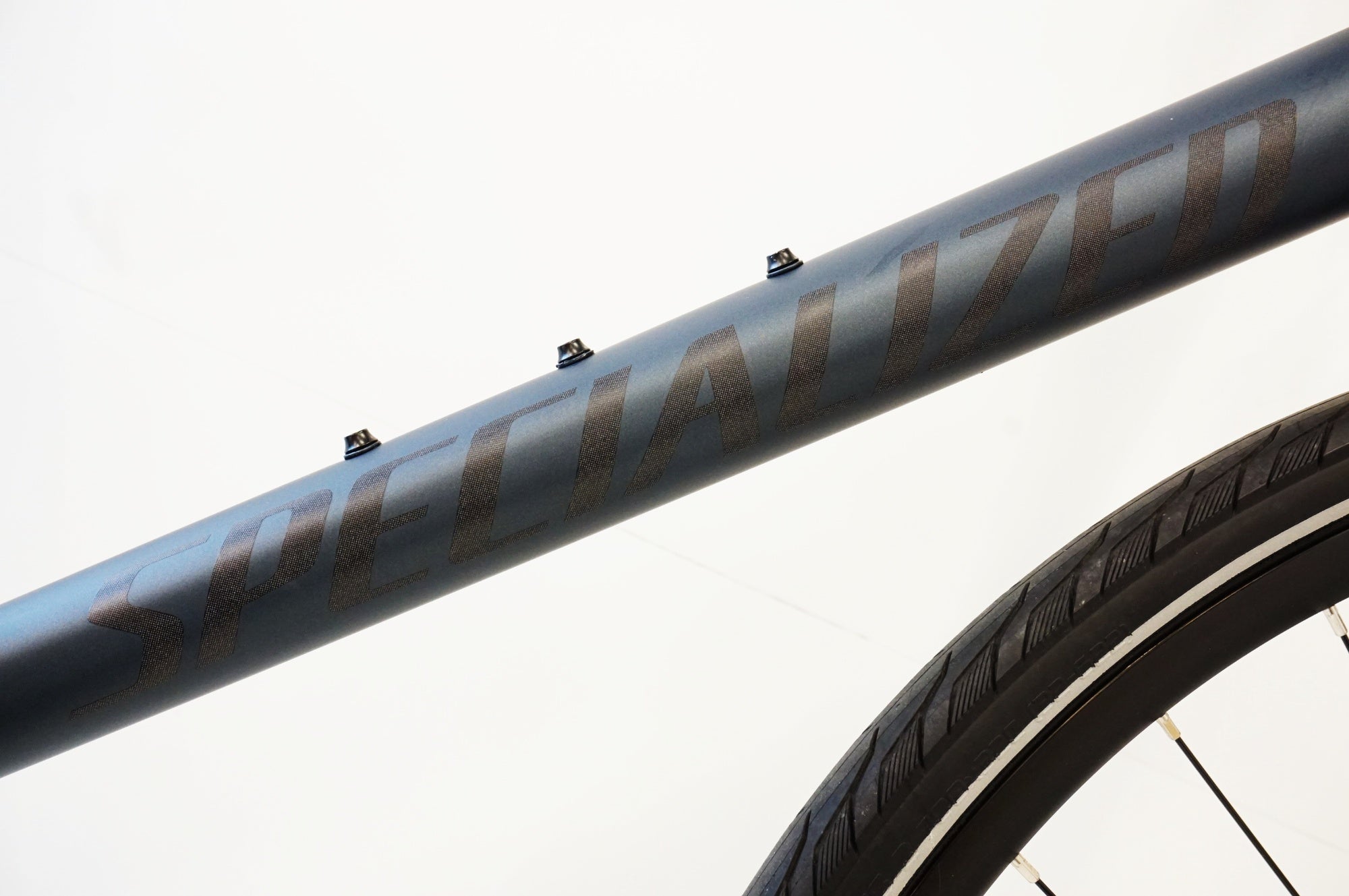 スペシャライズド   シラススポーツ2019モデル　 2019 スペシャライズド シラス MEN スポーツ - 轍屋自転車店