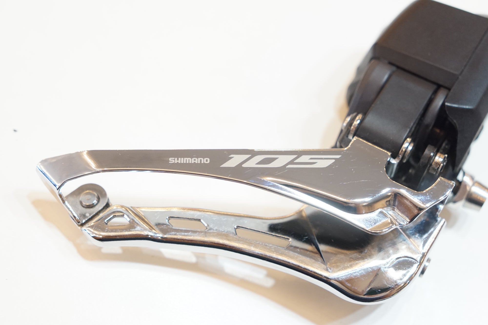 SHIMANO 105 FD-R7150 Di2 フロントディレイラー SHIMANO 「シマノ」 105 Di2 FD-R7150 フロントディレイラー