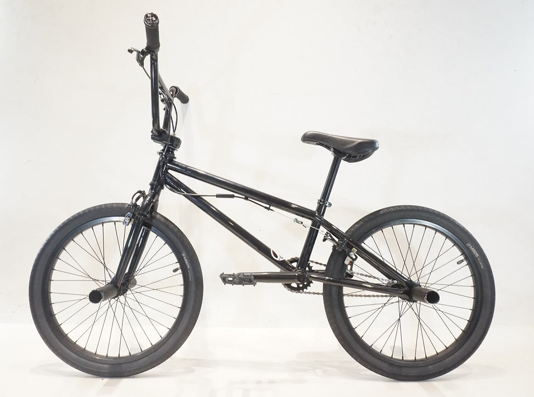 MOTELWORKS 「モーテルワークス」 AUX:E 2022年モデル 20インチ BMX / 横浜戸塚店