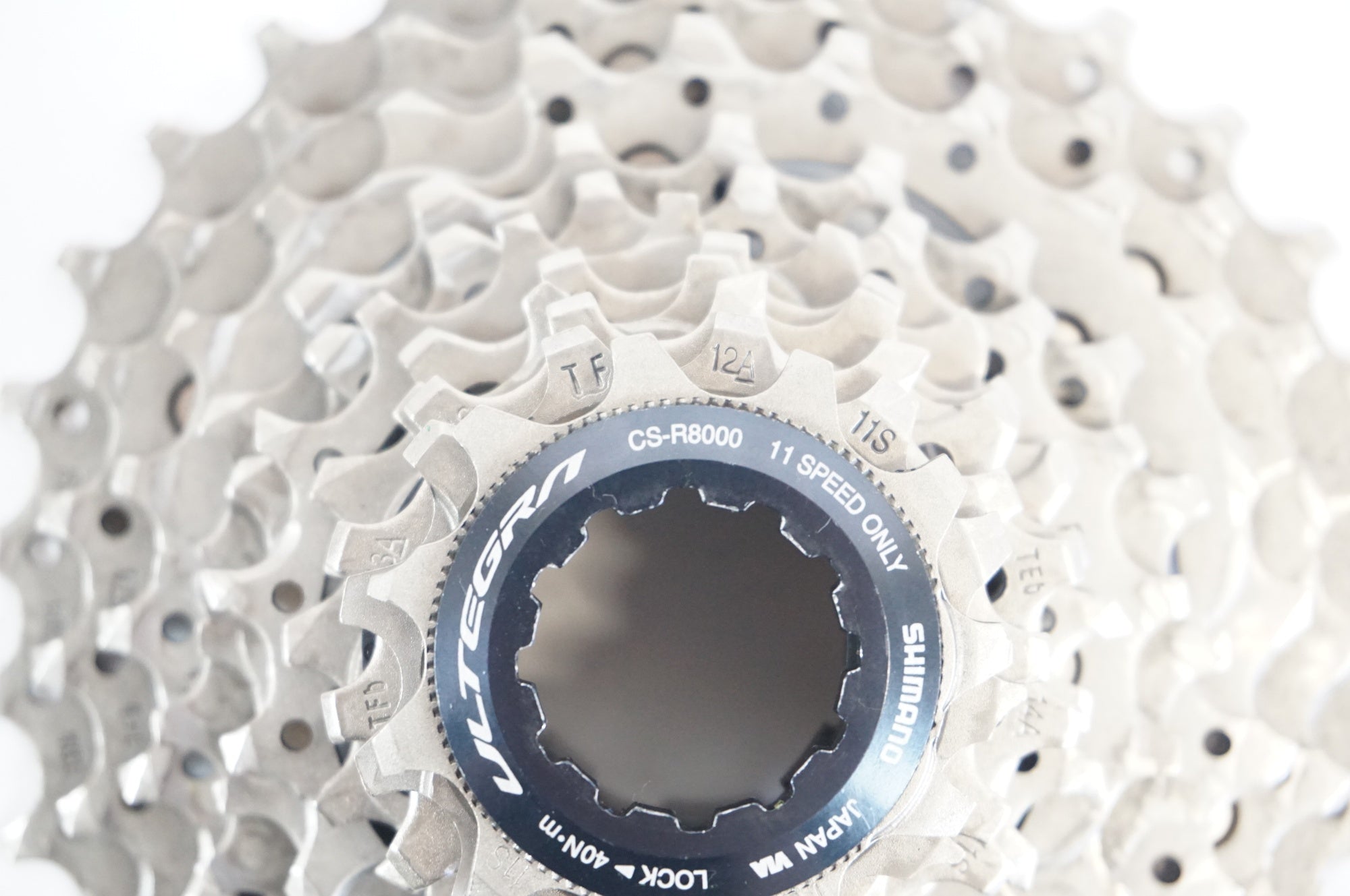 SHIMANO 「シマノ」 ULTEGRA CS-R8000 11-30T 11s スプロケット