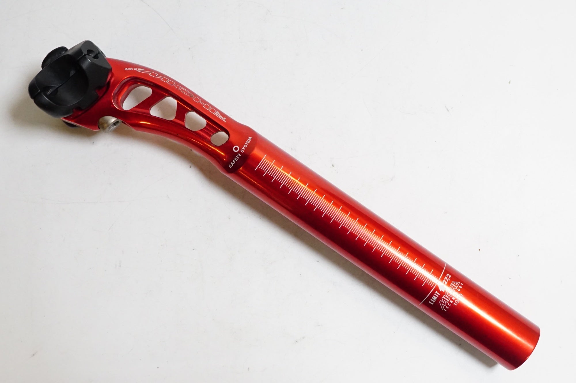 MICHE 「ミケ」 SUPERTYPE φ27.2 250mm シートポスト / 熊谷本店