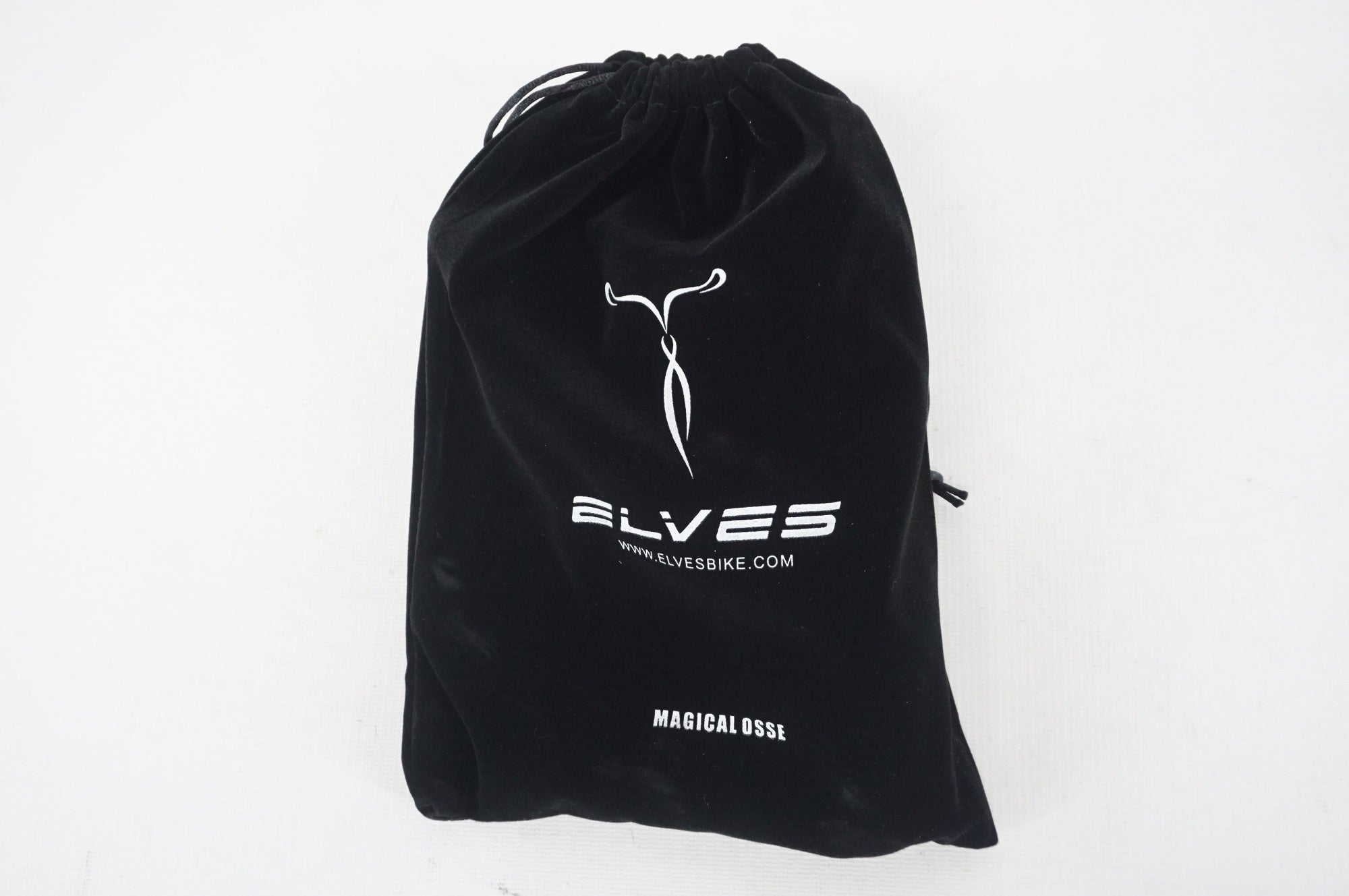 ELVES 「エルヴス」 MAGIC OSSE PRO 3D サドル / 阪急塚口店