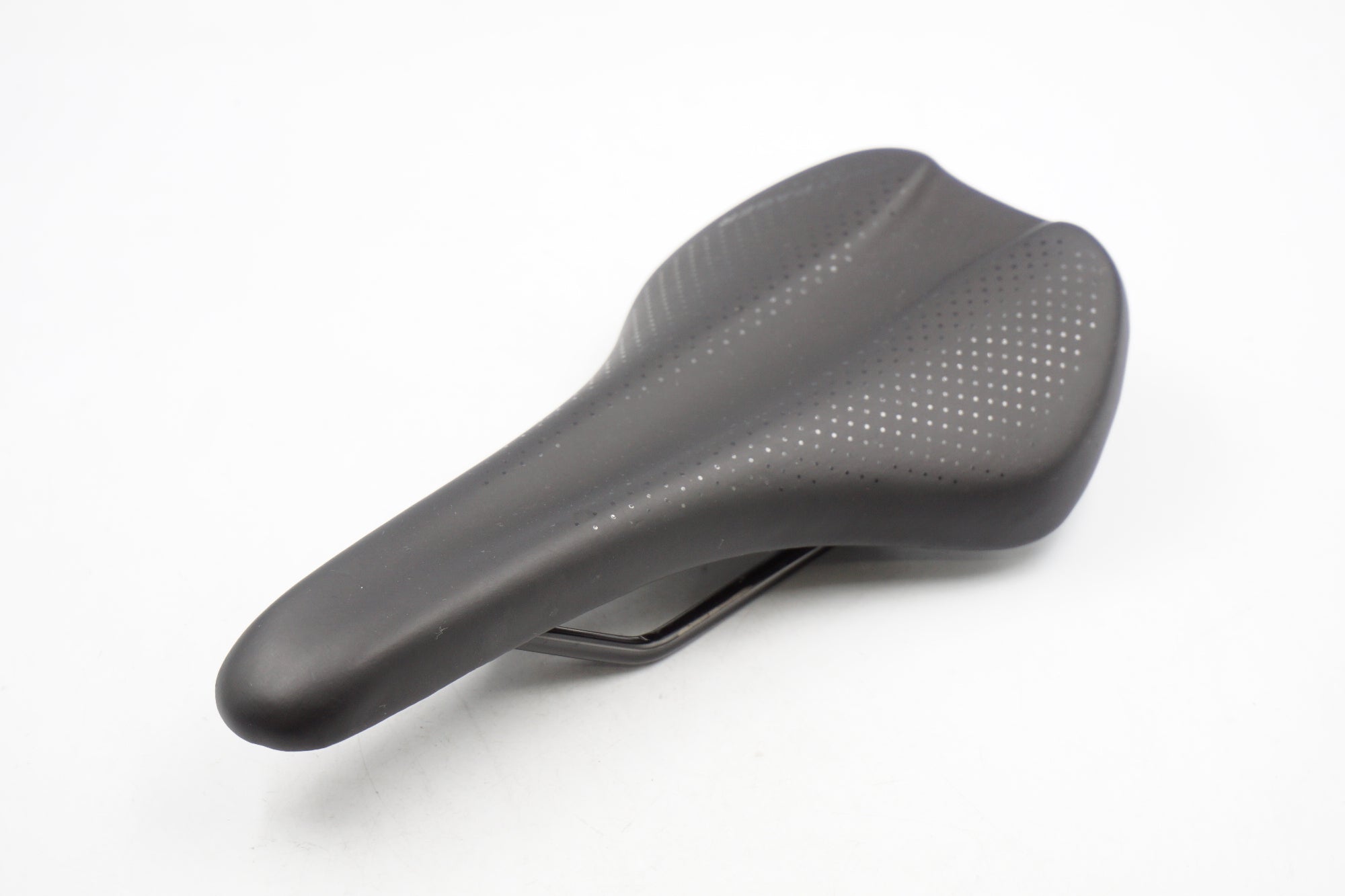 BONTRAGER 「ボントレガー」 ARVADA サドル / 奈良店 ｜ バイチャリ