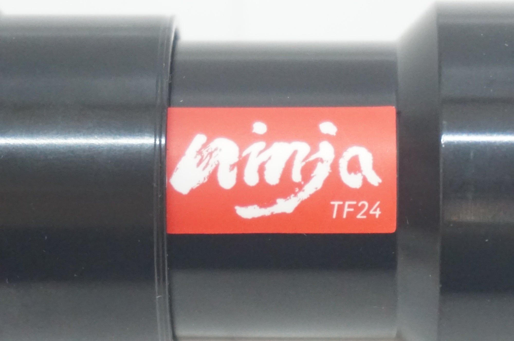 TOKEN 「トーケン」 NINJA BB841T-41 ボトムブラケット / 福岡アイランドシティ店