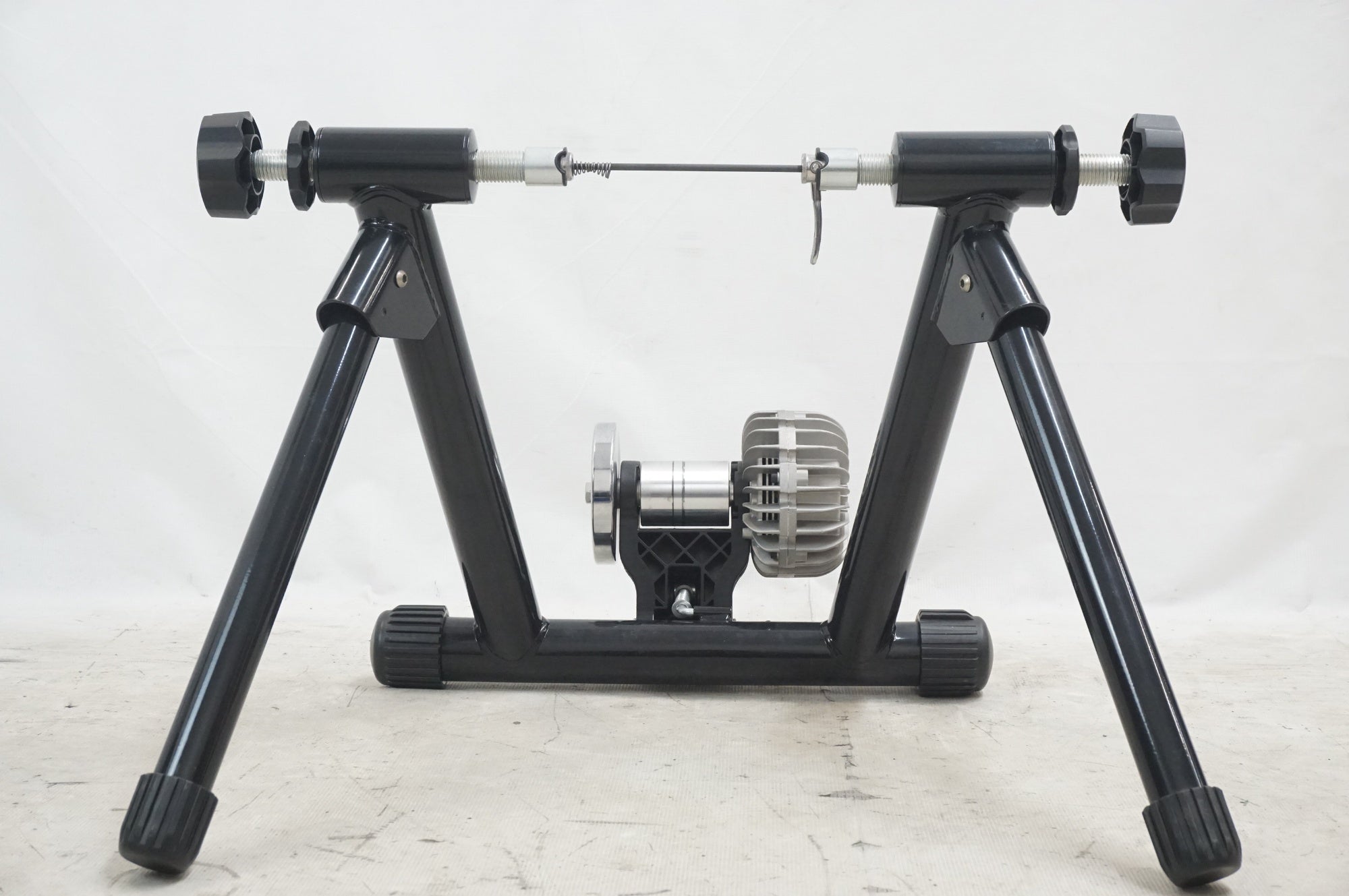 LIFELINE 「ライフライン」 TT-02 サイクルトレーナー / 福岡店