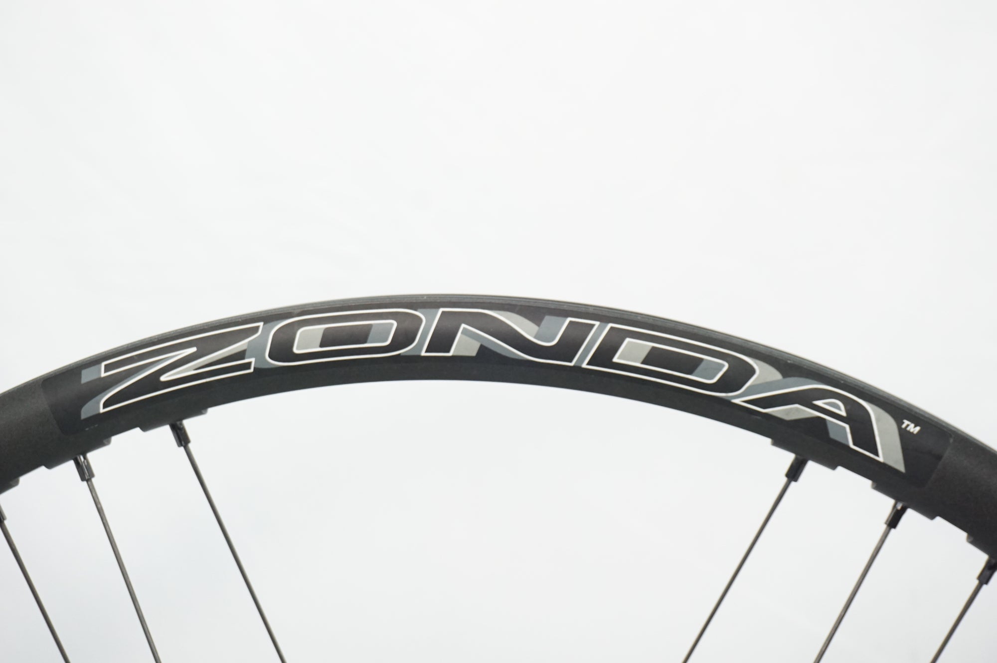 zonda-db-copy-1520454212.jpg?