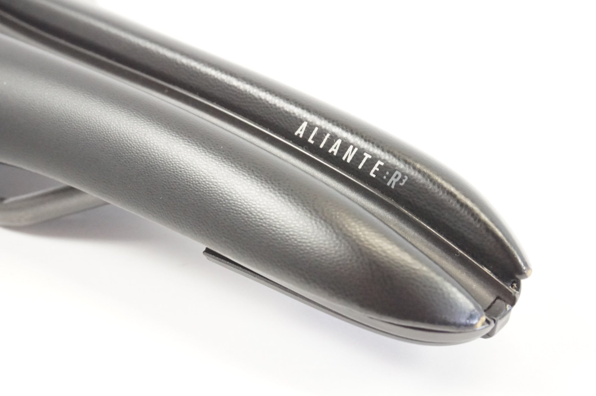 FIZIK 「フィジーク」 ALIANTE R3 VERSUS EVO サドル / 宇都宮店