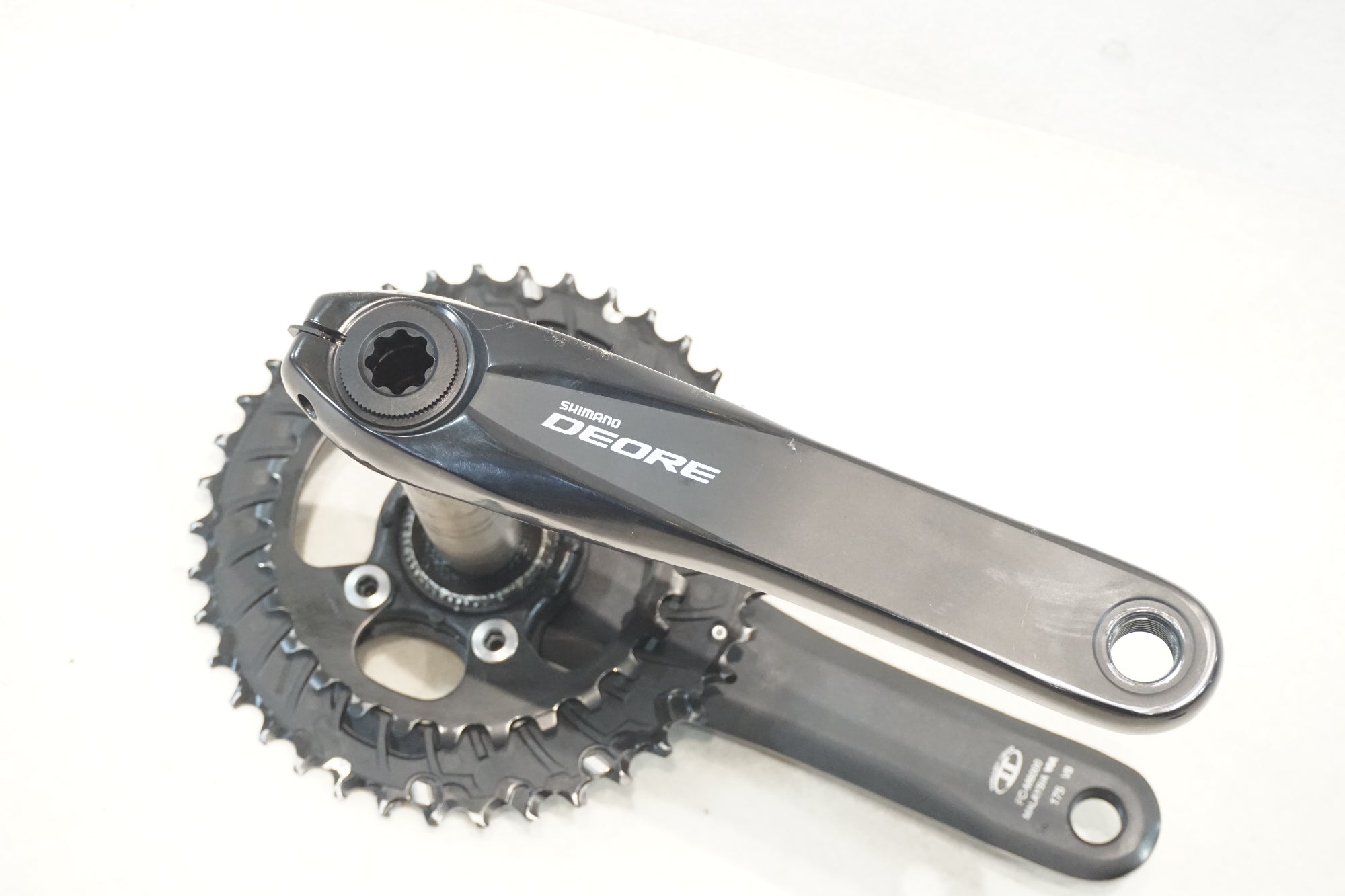 SHIMANO 「シマノ」 DEORE FC-M6000 38-28T 175mm クランクセット
