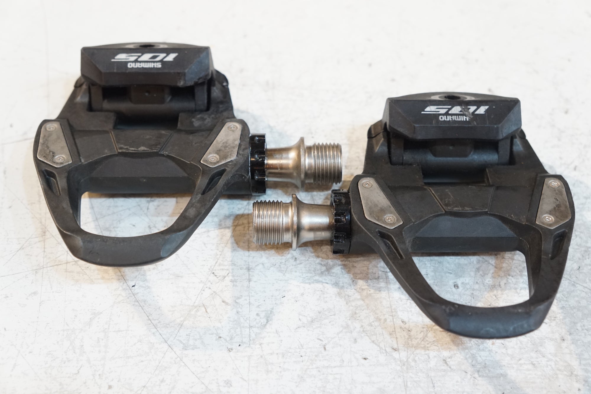 シマノ　R7000 ペダル シマノ（SHIMANO） ペダル PD-R7000 SPD-SLペダル クリート付き：SM