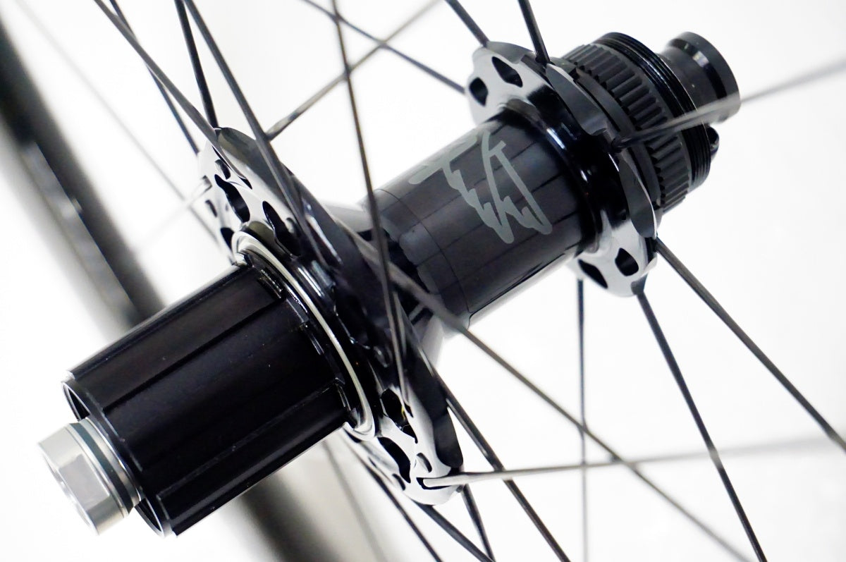 CAMPAGNOLO 「カンパニョーロ」 SHAMAL CARBON DB 2-WAY FIT シマノ11