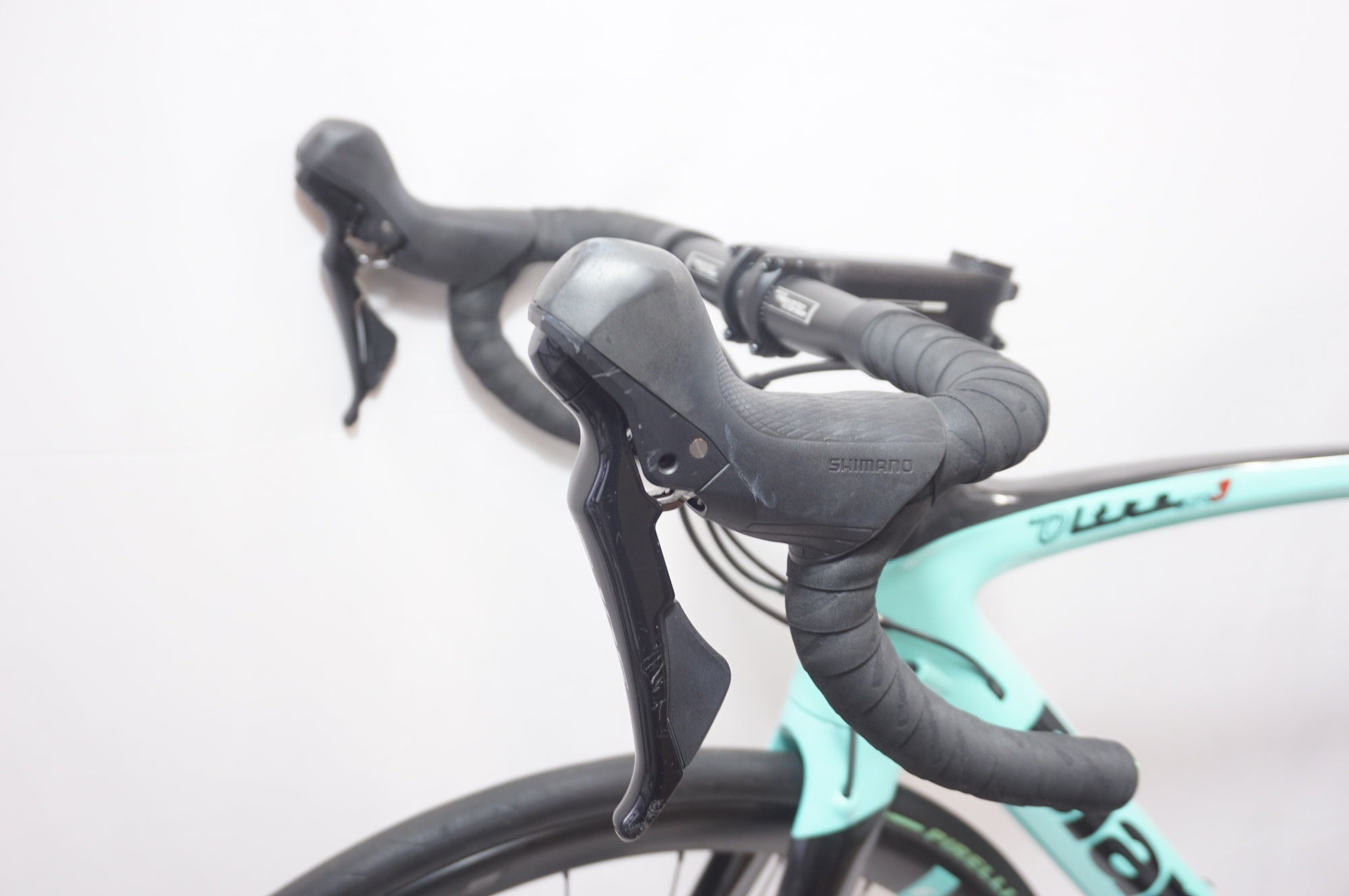 BIANCHI 「ビアンキ」 OLTRE XR3 DISC 2021年モデル ロードバイク