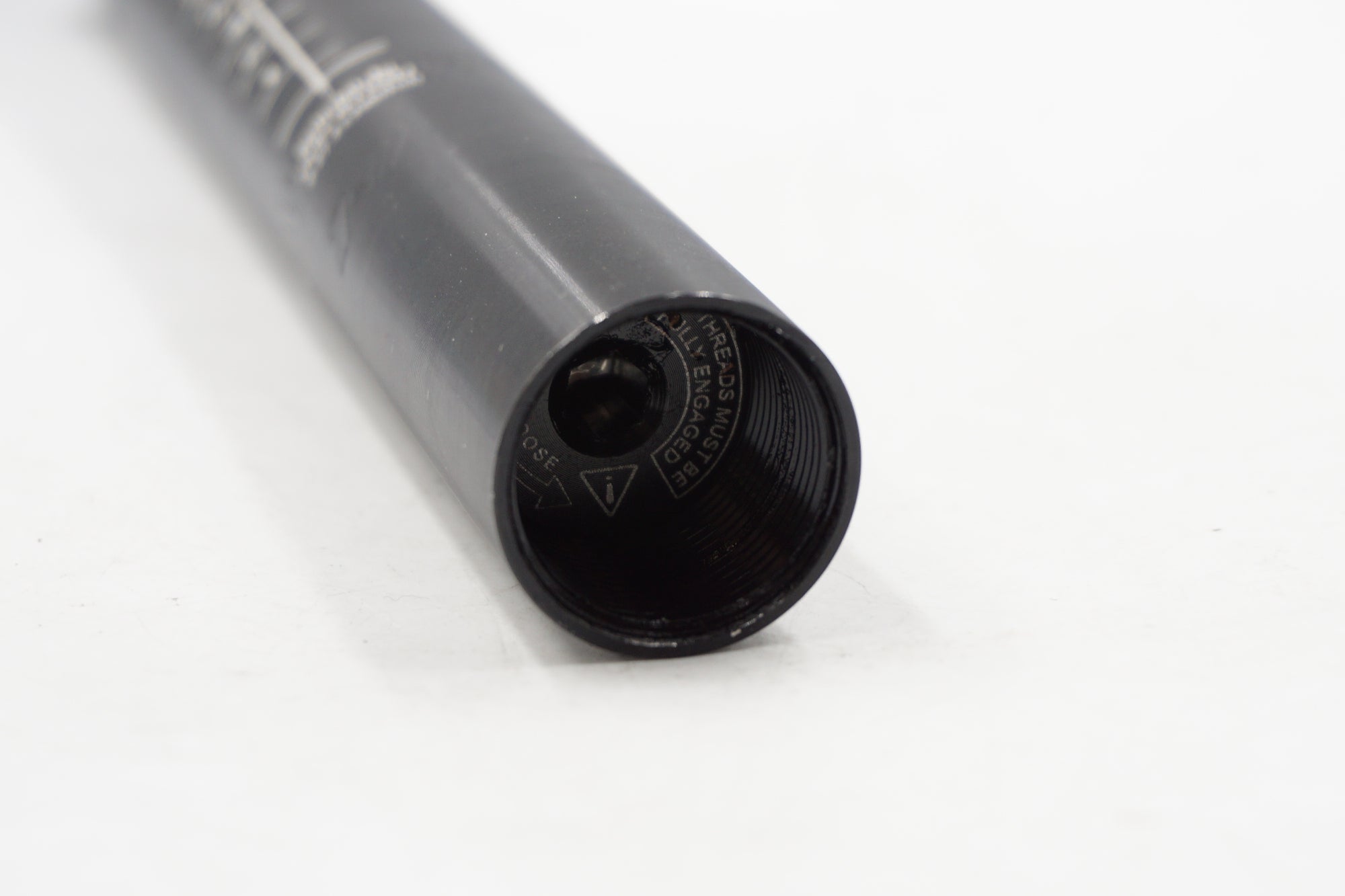 LUNJE 「ルンジェ」 Φ27.2 350mm シートポスト / 奈良店