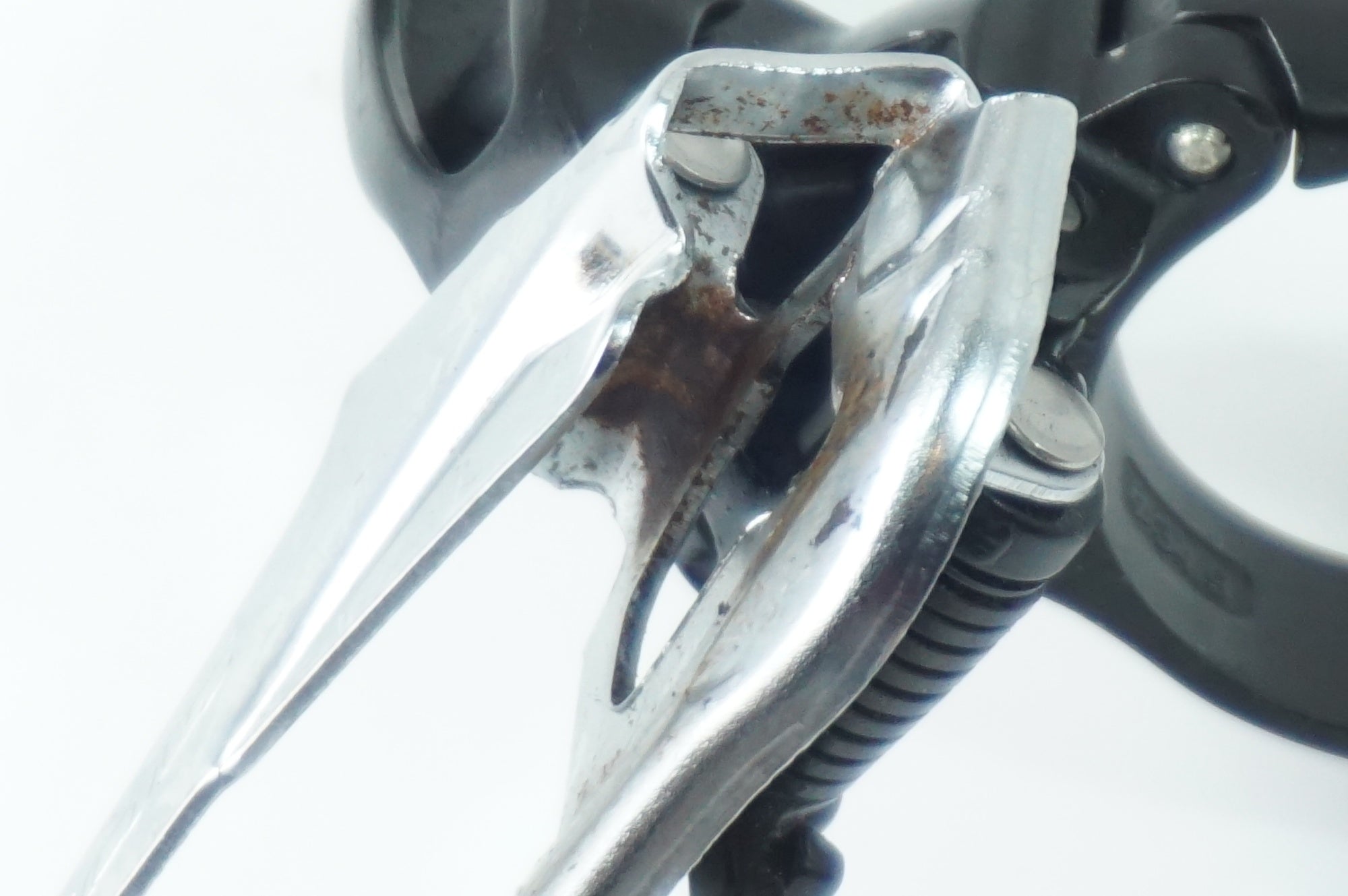 SHIMANO 「シマノ」 105 FD-5800 フロントディレイラー / 世田谷店