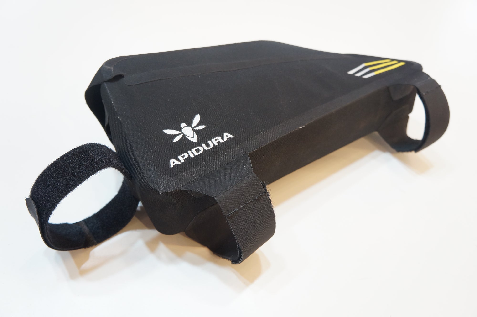 APIDURA 「アピデュラ」 RACING TOP TUBE PACK トップチューブバッグ / バイチャリ浦和ベース