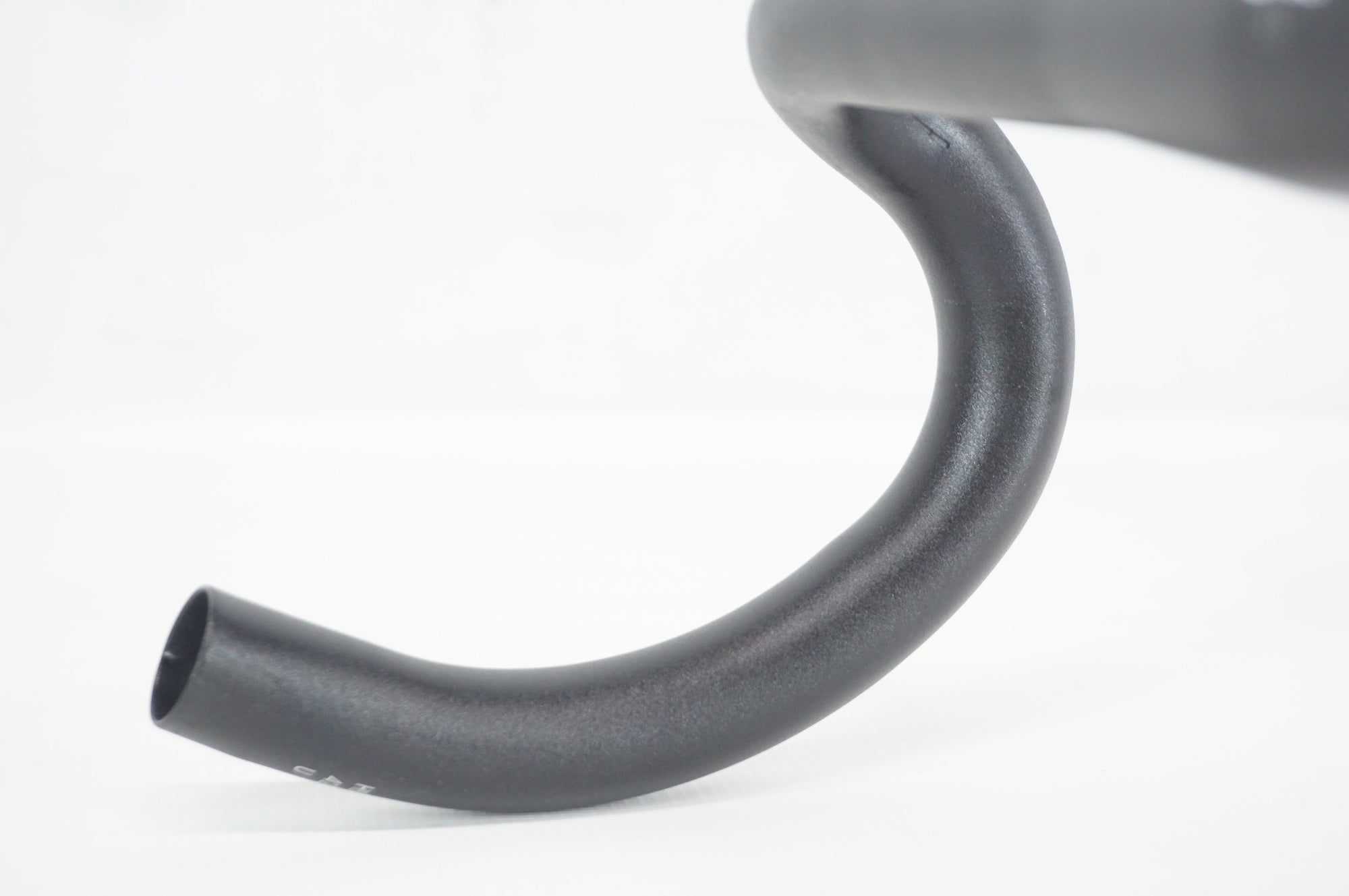 UNO 「ウノ」 Φ31.8 420mm ハンドル / 阪急塚口店