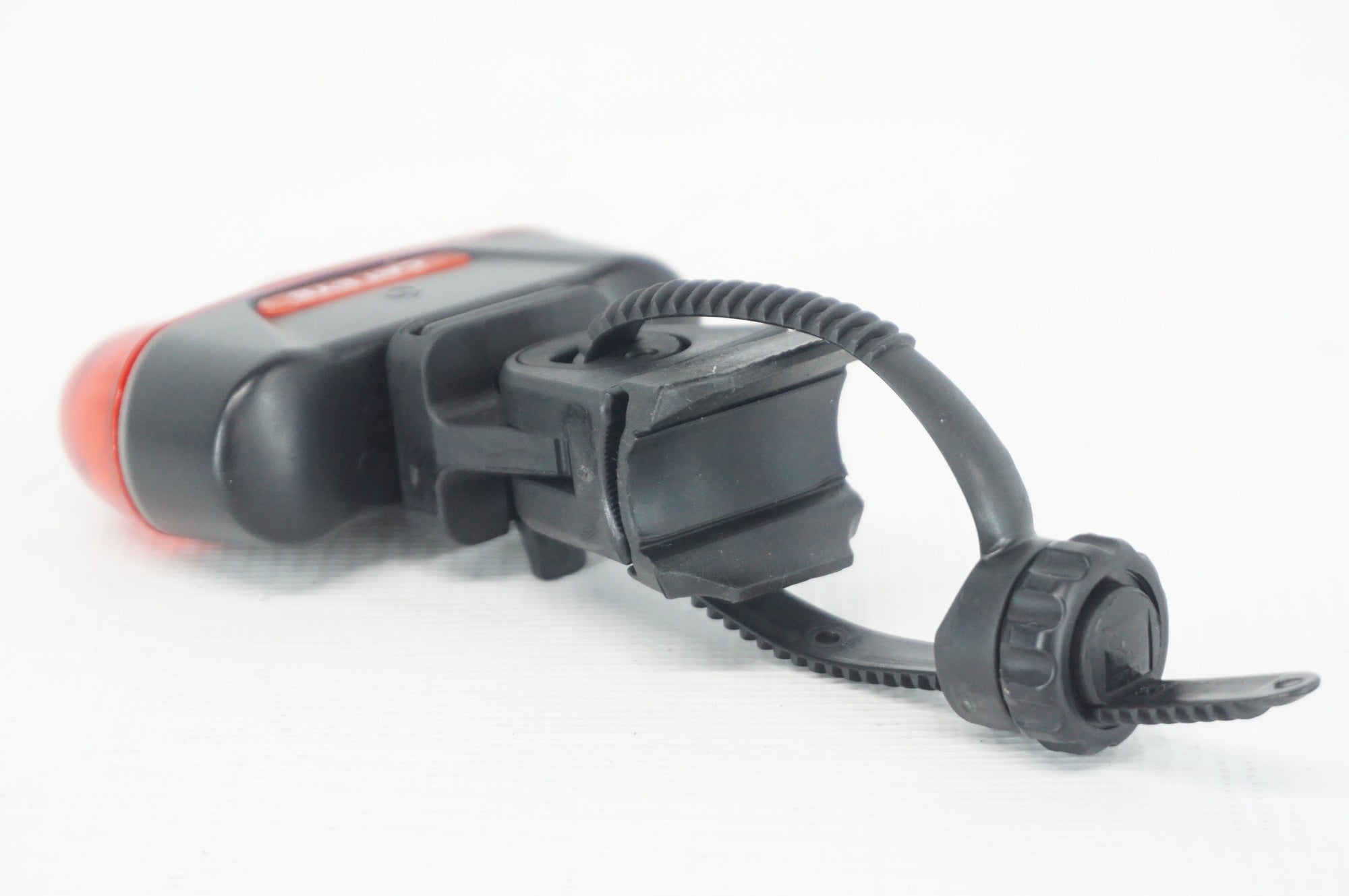 CATEYE 「キャットアイ」 TL-LD630/AU630 リアライト / 阪急塚口店