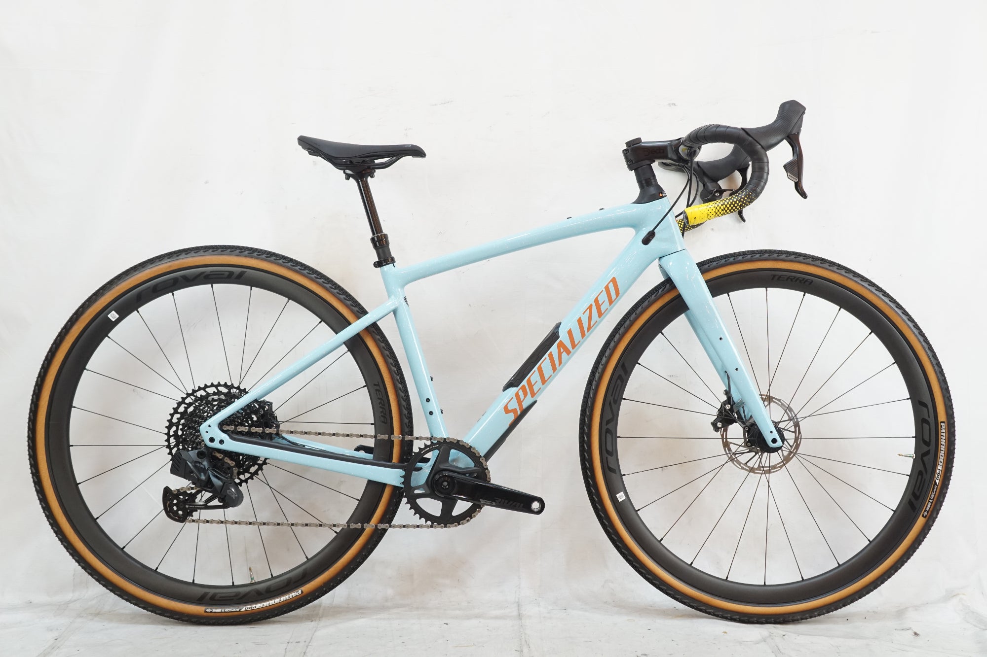 SPECIALIZED 「スペシャライズド」 DIVERGE EXPERT CARBON 2022年モデル ロードバイク / バイチャリ浦和ベース