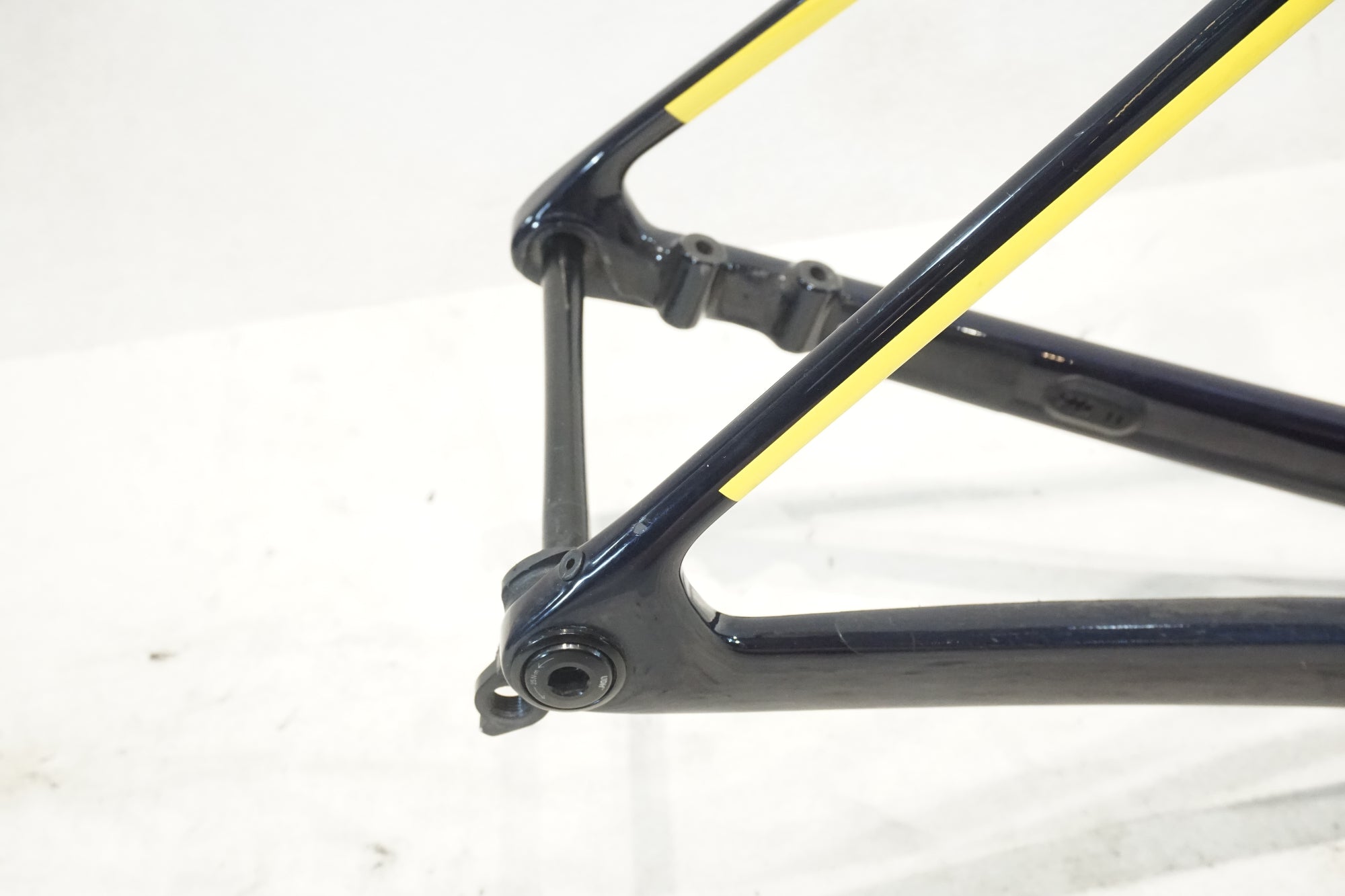 TREK 「トレック」 MADONE SLR GEN8 2025年モデル フレームセット