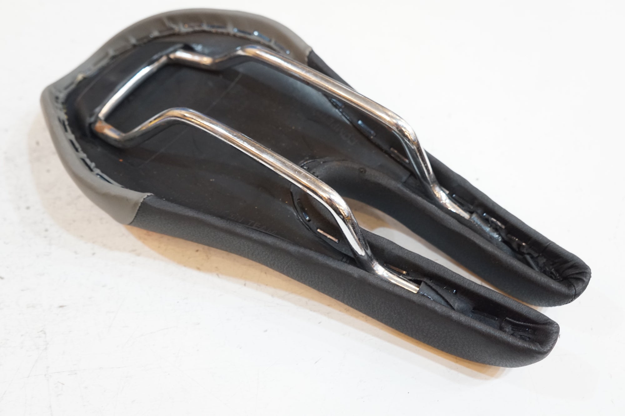 XINGBAIKE  「シン バイク」 STARBK サドル / バイチャリ浦和ベース